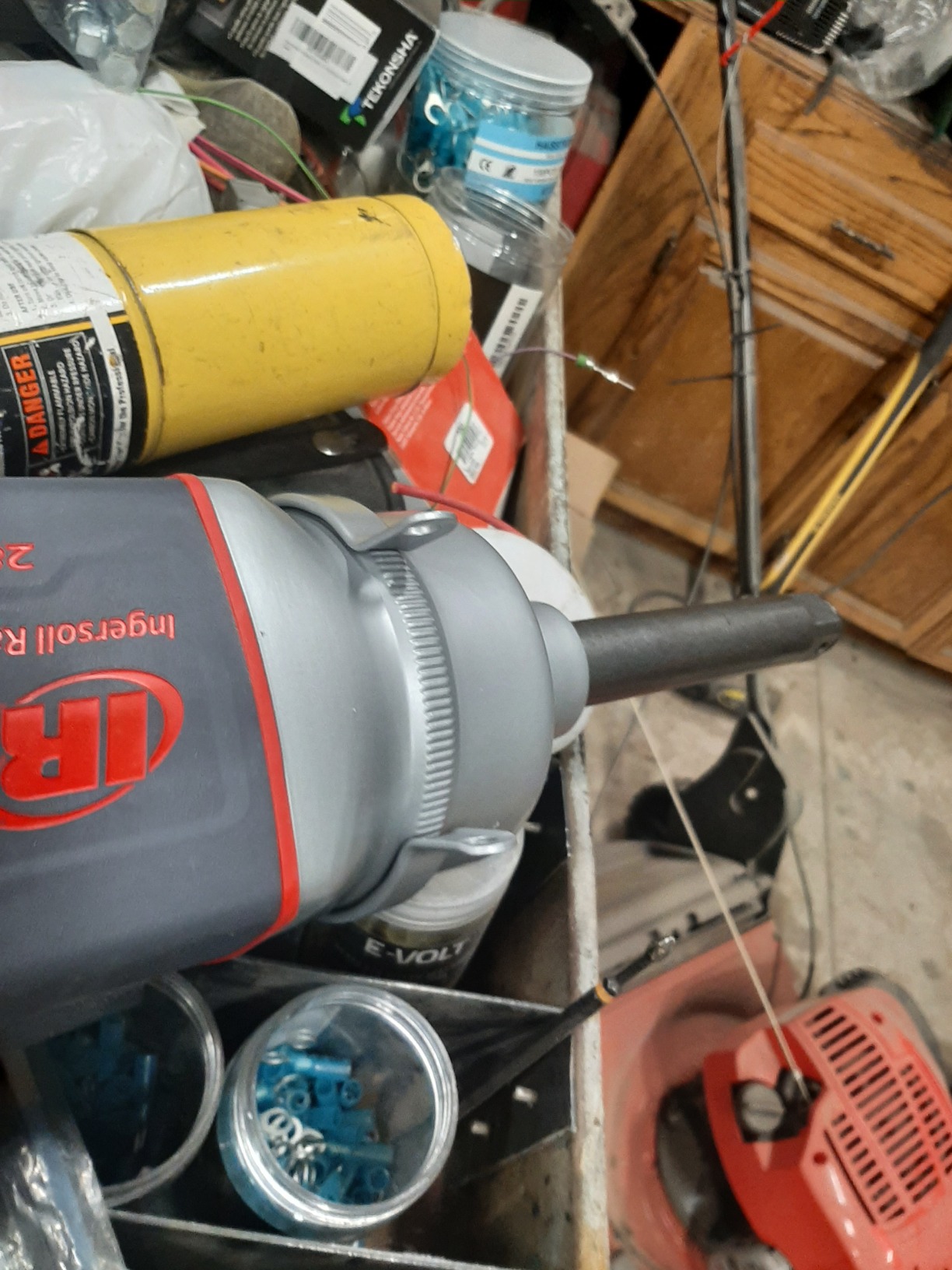 Ingersoll Rand 2850MAX-6 1-Inch 5,500 RPM Impact Wrench with 6-Inch Anvil Extension customer photo 2