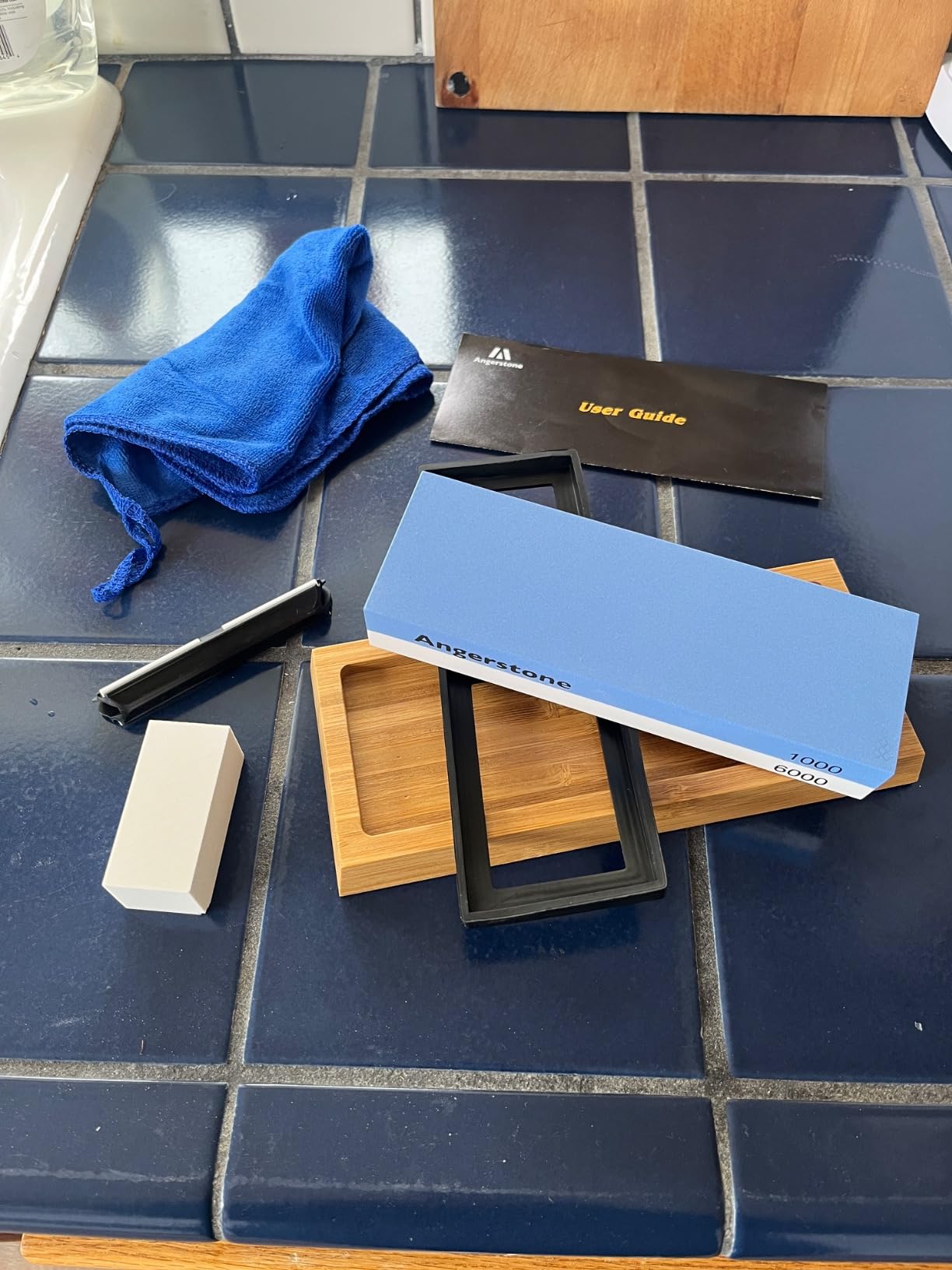 Angerstone Premium Knife Sharpening Stone - Whetstone 1000/6000 Grit, Whetstone Knife Sharpener with NonSlip Base, Best Wet Stone Sharpening Kit, Angle Guide customer photo 1