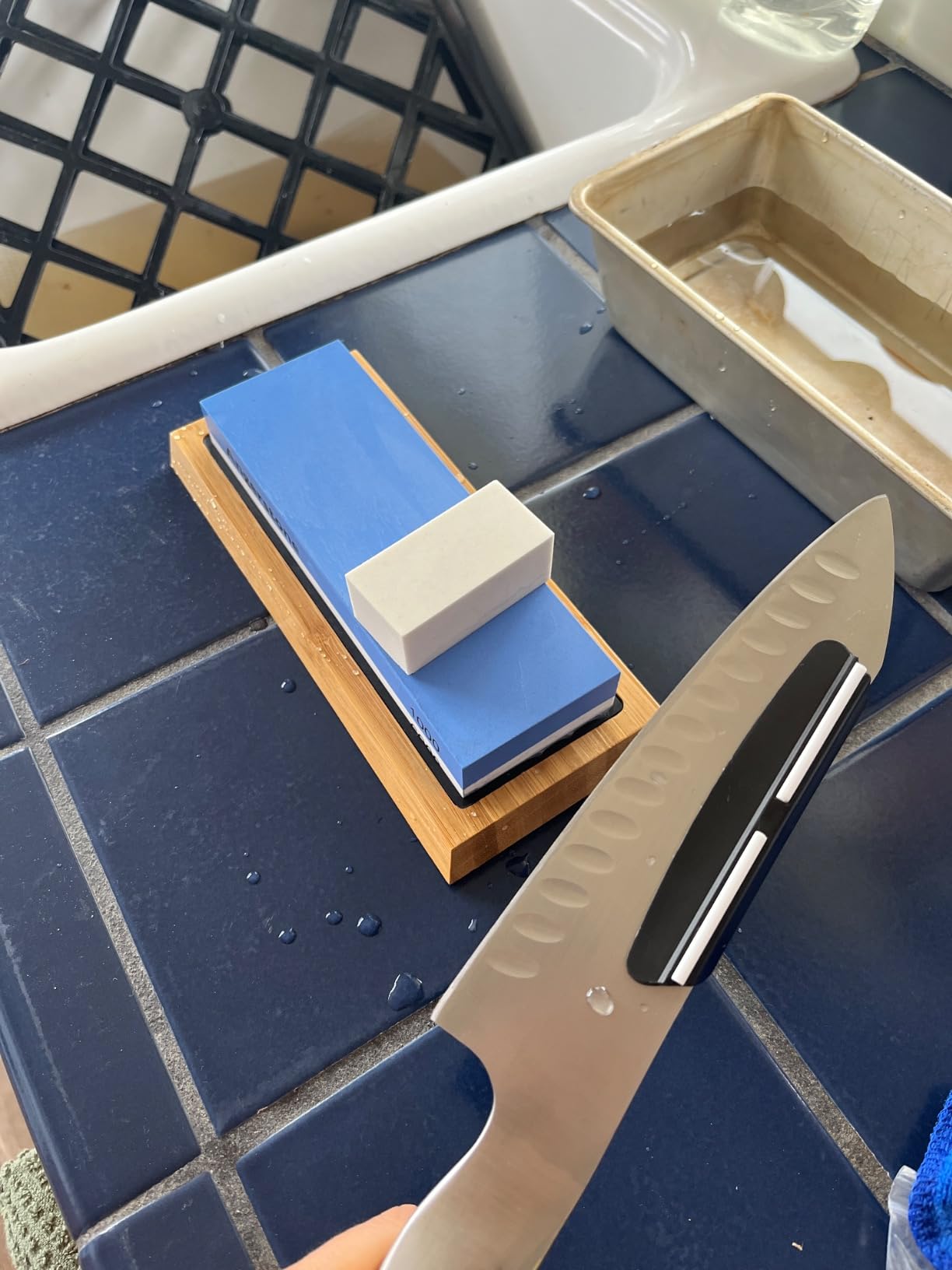 Angerstone Premium Knife Sharpening Stone - Whetstone 1000/6000 Grit, Whetstone Knife Sharpener with NonSlip Base, Best Wet Stone Sharpening Kit, Angle Guide customer photo 2