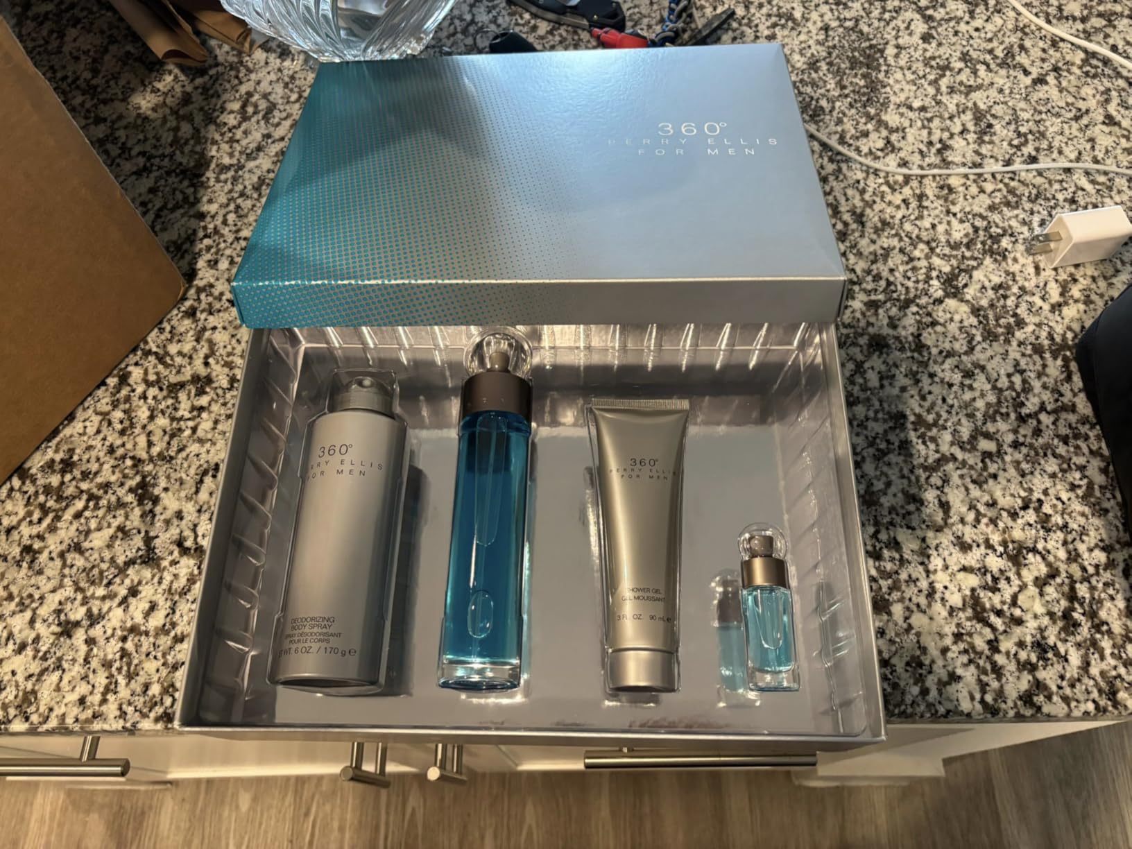 Perry Ellis 360 By Perry Ellis for Men - 4 Pc Gift Set 3.4oz EDT Spray, 6.8oz Deodorizing Body Spray, 3.0oz Shower Gel, 0.25oz EDT Spray customer photo 1