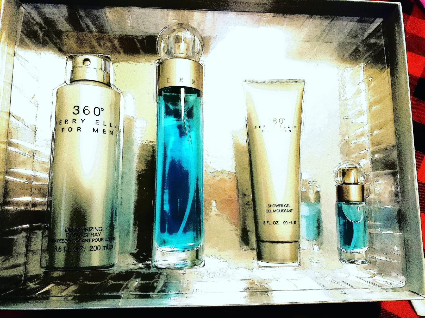 Perry Ellis 360 By Perry Ellis for Men - 4 Pc Gift Set 3.4oz EDT Spray, 6.8oz Deodorizing Body Spray, 3.0oz Shower Gel, 0.25oz EDT Spray customer photo 2