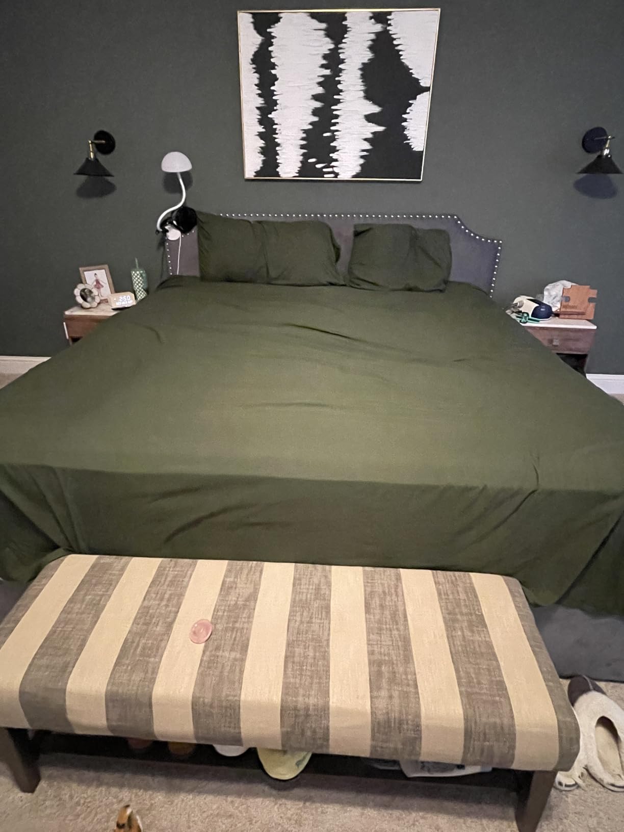 Bedsure Queen Sheet Set - 4 Pieces Soft Queen Size Sheets - Breathable & Cooling - Hotel Luxury - Easy Care Polyester Microfiber Bedding for Kids, Women, Men, Dark Grey customer photo 2