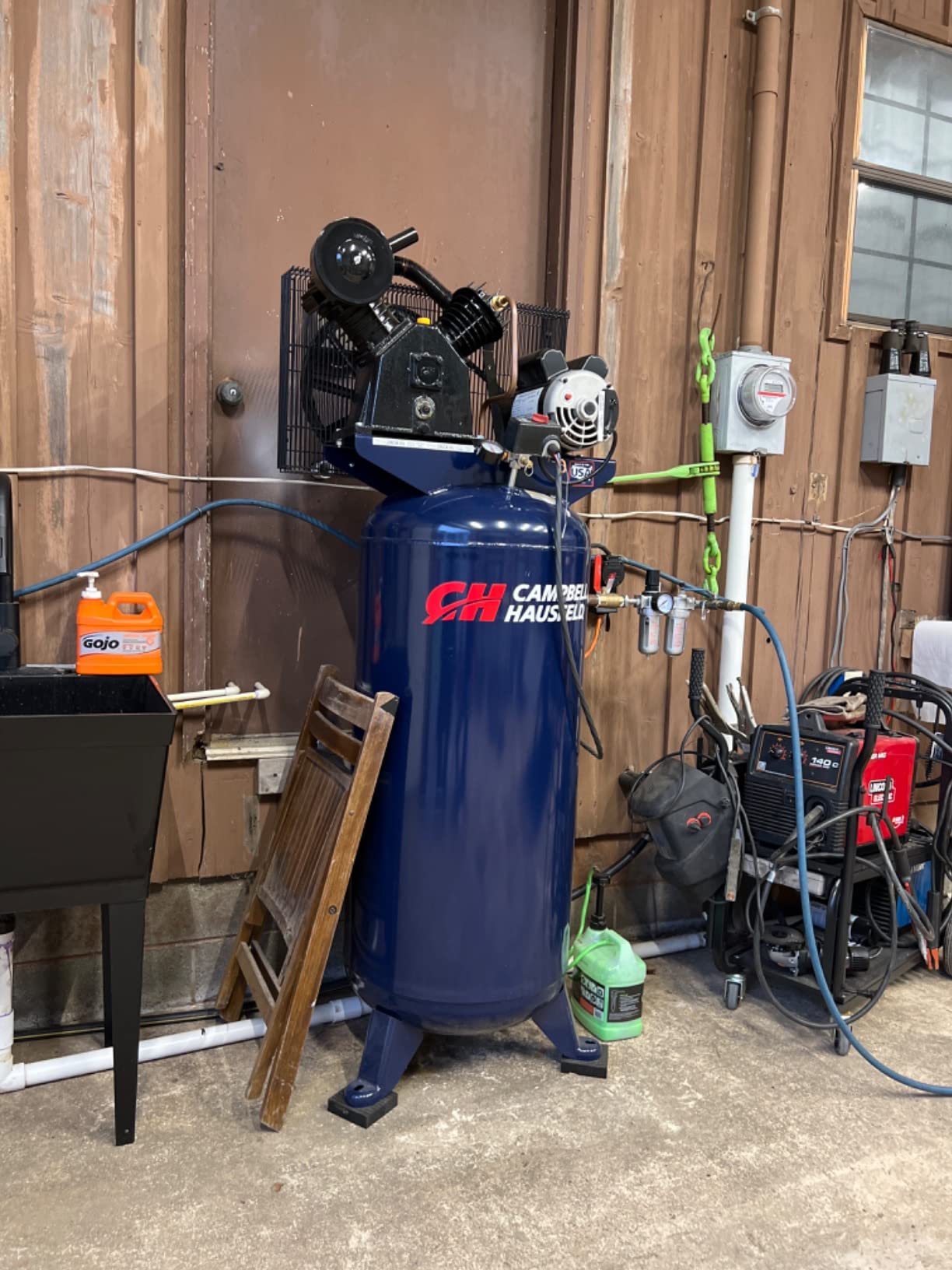 CAMPBELL HAUSFELD 60 Gallon Vertical Air Compressor 230V, 3.7 HP, 175 PSI customer photo 1