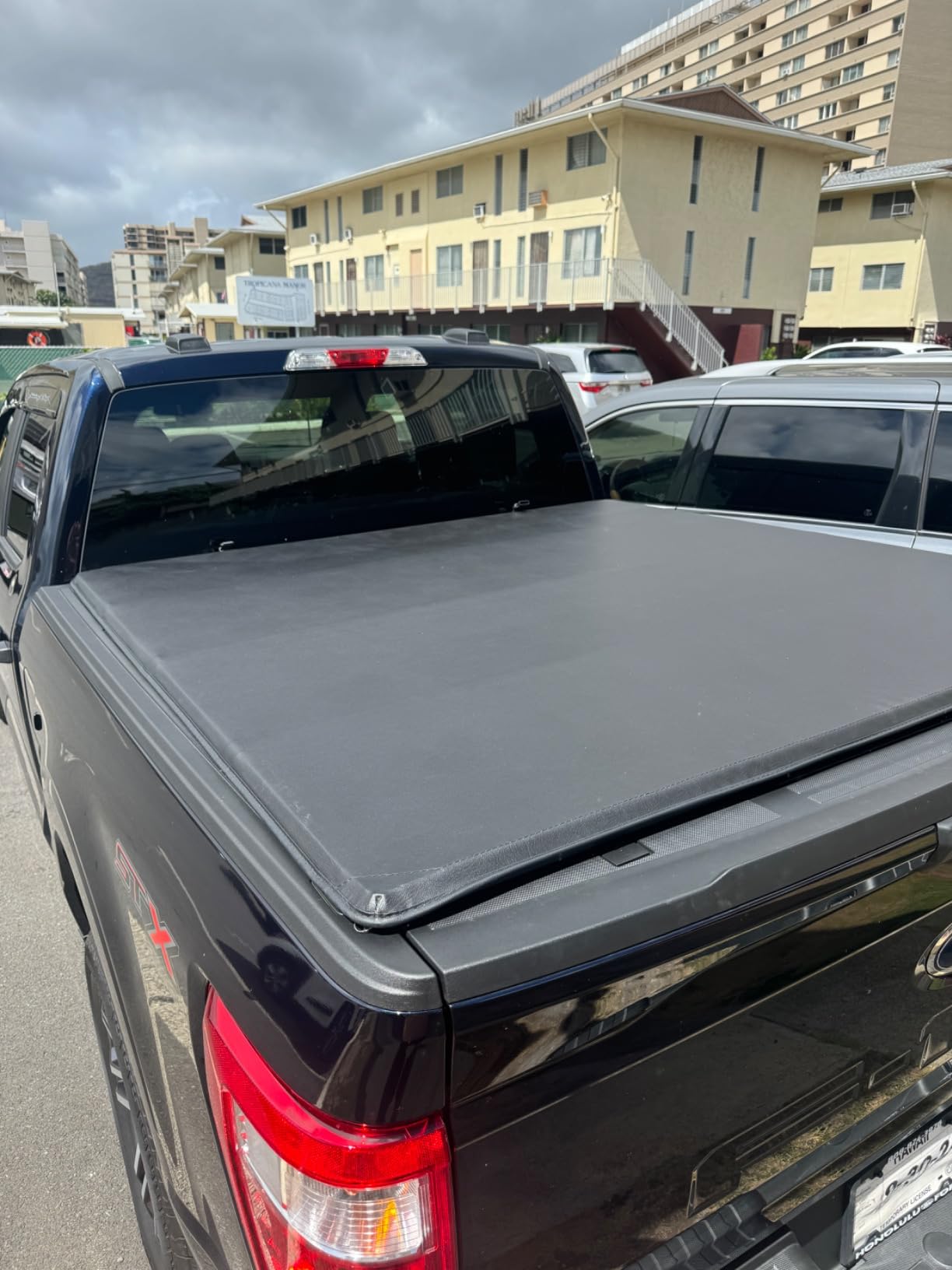 X XCOVER Soft Locking Roll Up Truck Bed Tonneau Cover, Compatible with 2015-2025 F150, 2022-2025 F150 Lightning Pickup 5.6 Ft Bed customer photo 2