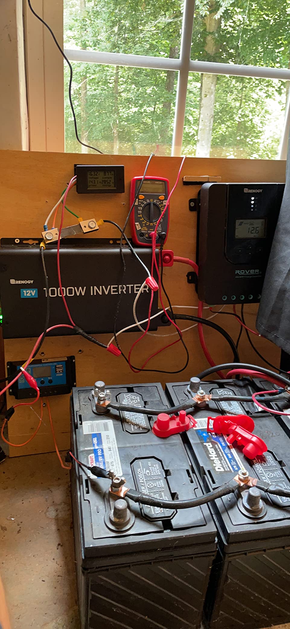 Renogy 1000W Pure Sine Wave Inverter with ECO Mode, 12V DC to AC 120V 110V Converter for Off-Grid Solar System, Home, RV, Solar Power Inverter with Remote Switch, Surge 2000W customer photo 1