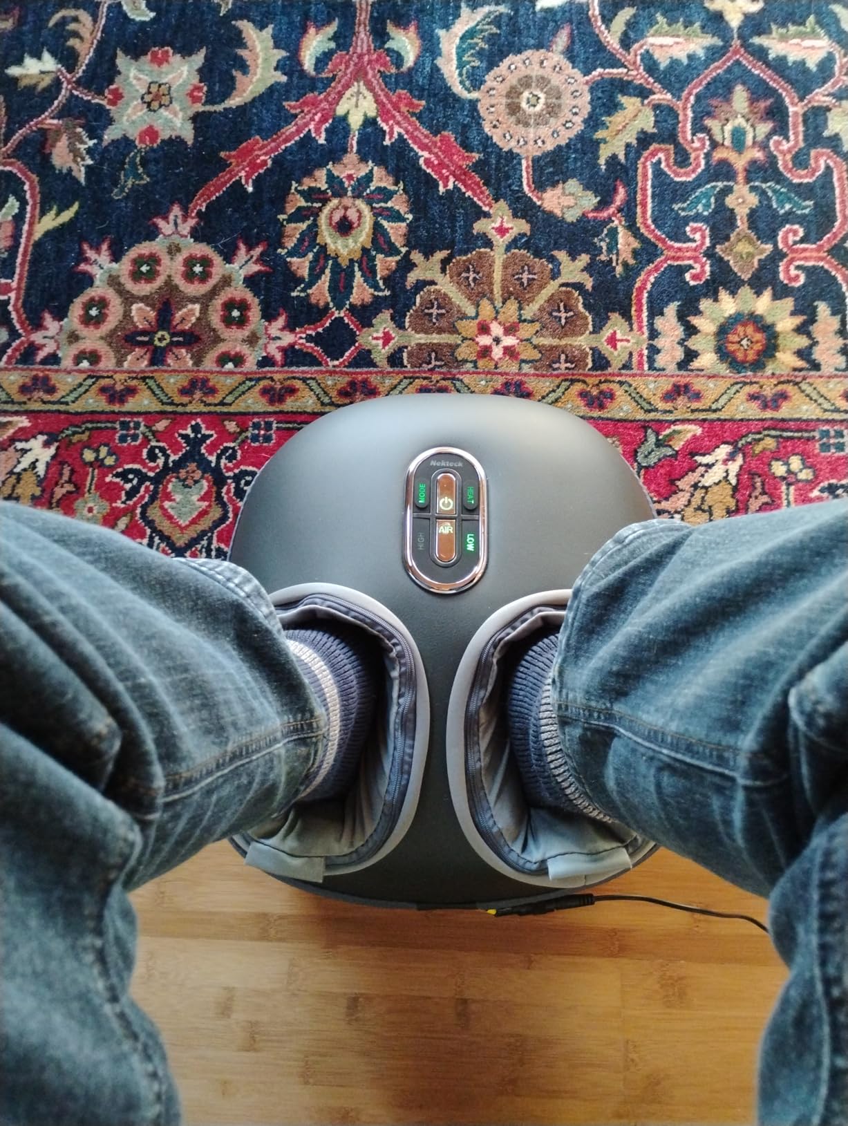 Nekteck Shiatsu Foot Massager with Heat [2026 Upgraded], 3 Modes Deep Kneading Therapy Air Compression, Feet Massage for Plantar Fasciitis, Relaxation Gifts customer photo 1