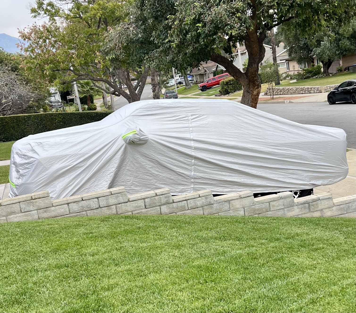 Favoto SUV Car Cover Waterproof All Weather 6 Layers Heavy Duty Car Cover for Automobiles Rain Sun Snow UV Protection with Inner Cotton Car Cover Outdoor Universal Fit for SUV (188-198 inch) customer photo 2