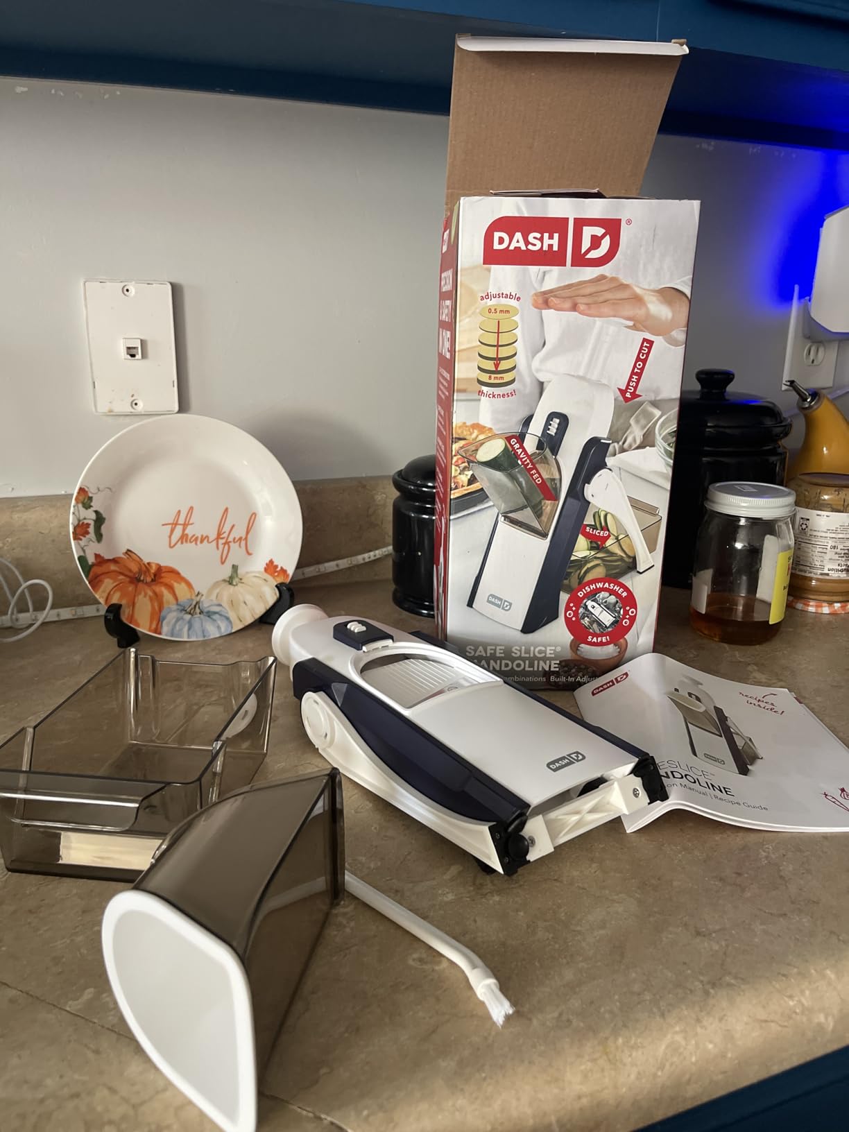 Dash Safe Slice Mandoline - Compact, Foldable Food Slicer - Slice, Dice, Julienne & More - Perfect for Quick Food Prep - Recipe Guide Included - Cool Grey customer photo 2
