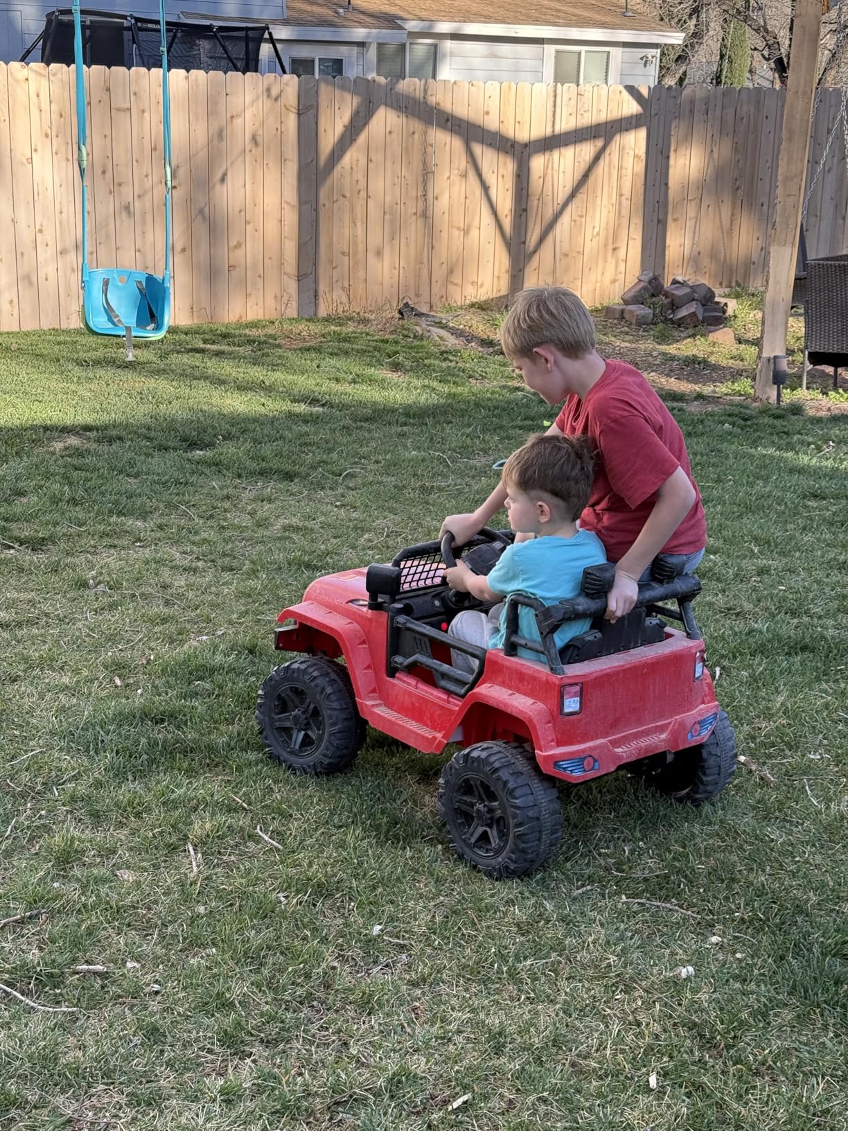 Best Choice Products 12V Kids Electric Vehicle Toy Ride On Car with Parent Remote Control for Toddlers, Seat Harness, 61 lbs Weight Capacity, Locking Doors, Spring Suspension, Bluetooth - Red customer photo 1