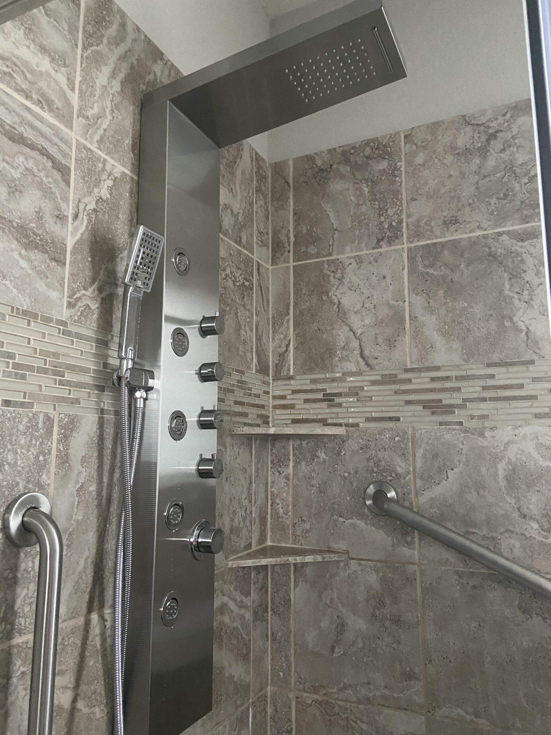 ROVATE Rainfall Waterfall Shower Tower Panel System, 304 Stainless Steel Bathroom Shower Panel Tower with 5 Body Sprays and Flexible Handheld Shower, Shower Column Wall Mount, Delicate Brushed Finish customer photo 2