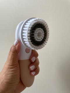 Vanity Planet Raedia Facial Cleansing Brush - Electric Facial Cleansing Brush with 4 Exfoliating Brush Heads - Waterproof, Handheld, Lightweight for Face Scrubber and Exfoliating Face - Warm Grey customer photo 2