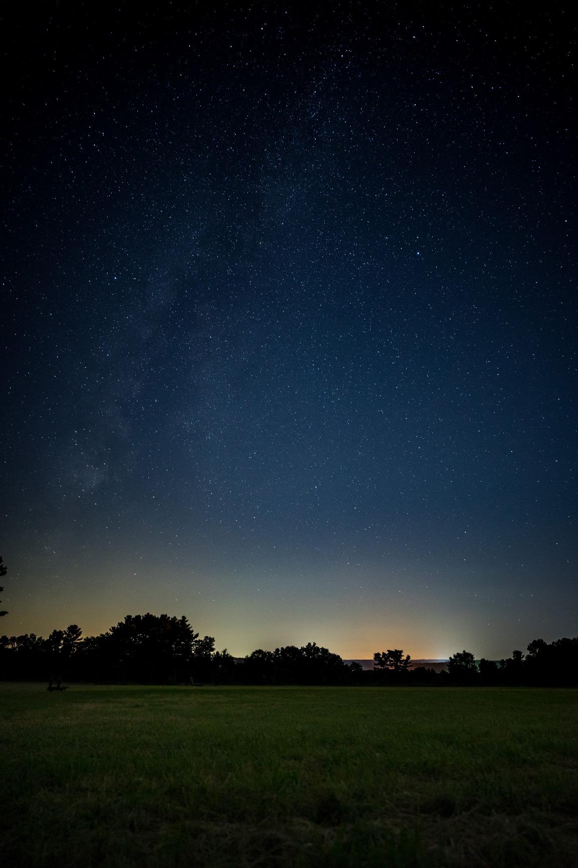 Sony FE 20mm F1.8 G Full-Frame Large-Aperture Ultra-Wide Prime Angle G Lens, Model: SEL20F18G customer photo 1