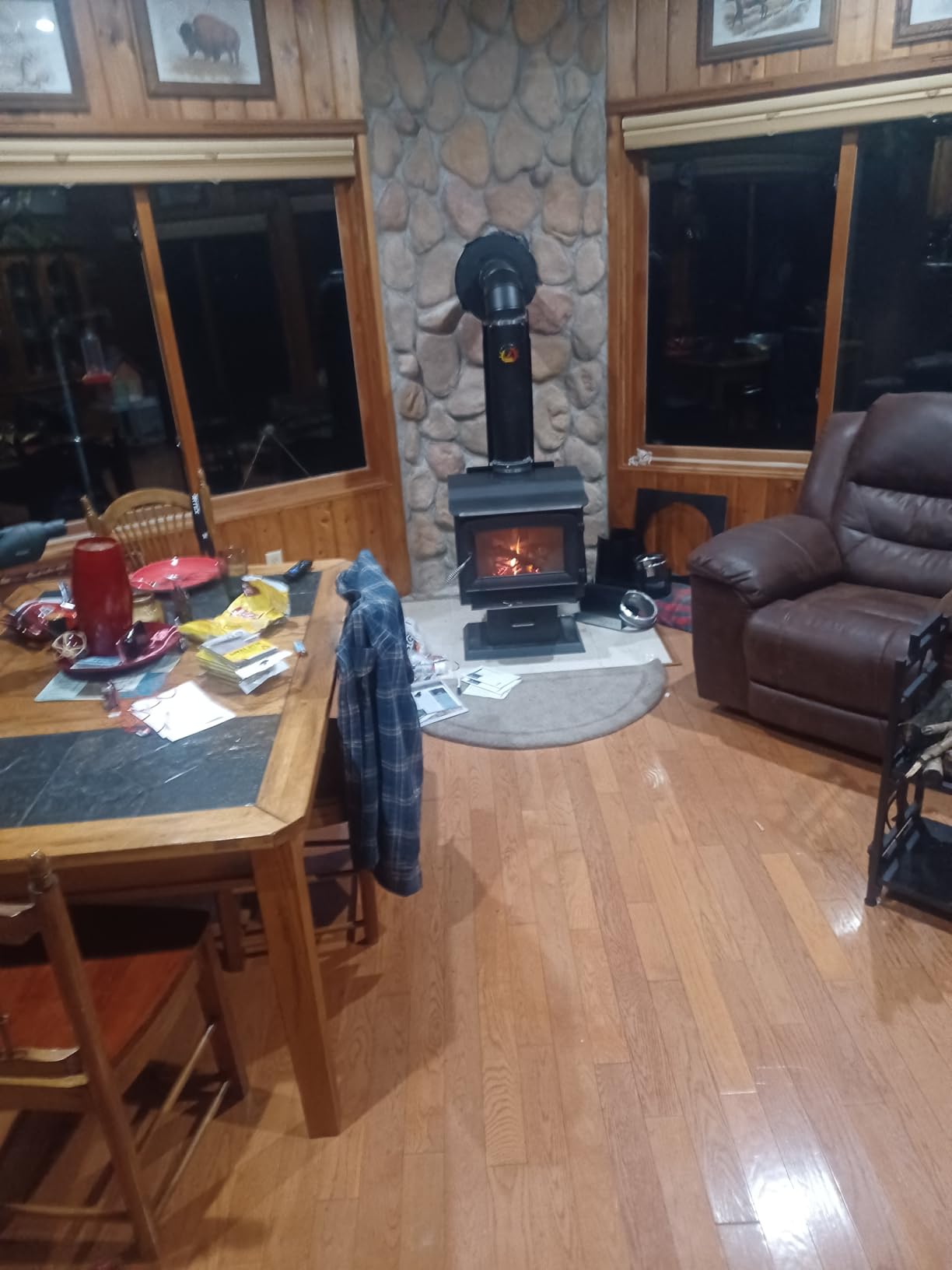 Ashley Wood Burning Stove, Heats 1,200 Sq ft, EPA Certified AW1120E-P, Black customer photo 2