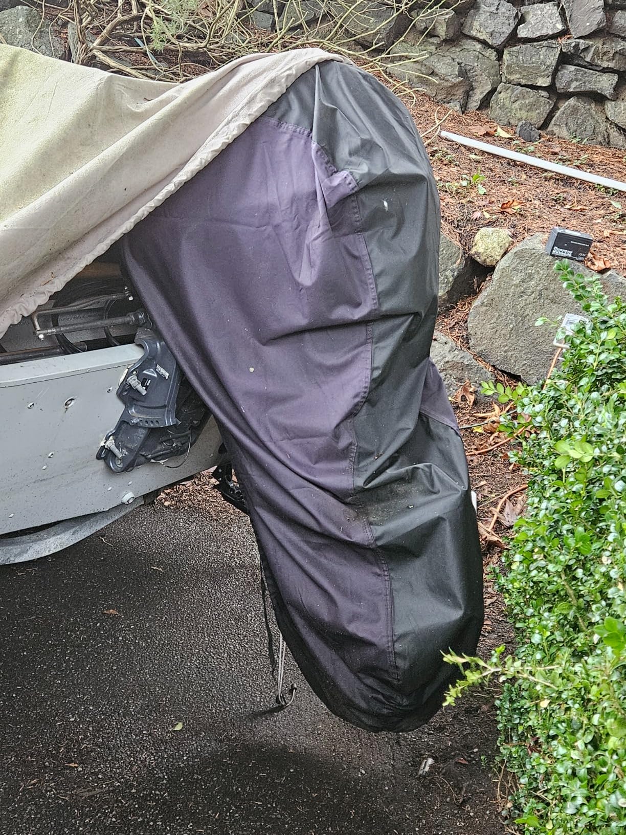 Boat Motor Covers 100-225 HP, Full Outboard Motor Cover, 600D Heavy Duty Fabric, Waterproof, Black Outboard Boat Motor Cover Fit for 200 HP Motor customer photo 1