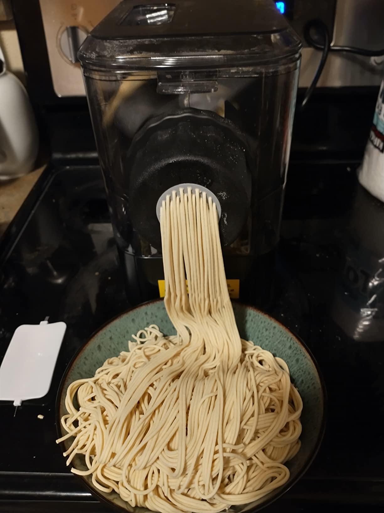 EMERIL LAGASSE Pasta & Beyond, Automatic Pasta Maker - 8 Pasta Shaping Discs, Black customer photo 2