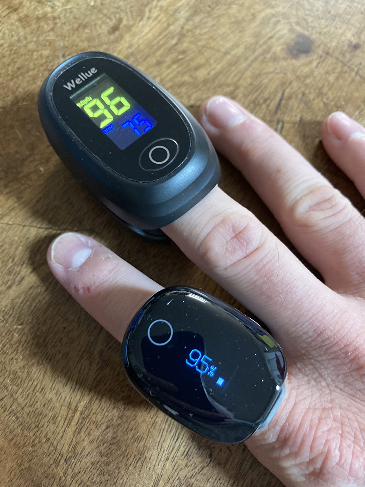 Wellue O2Ring Oxygen Monitor with Vibration Reminder - Bluetooth O2 Pulse Oximeter Rechargeable, Continuous Recording of SpO2 & PR, Blood Oxygen Saturation Tracker with Free APP & PC Reports customer photo 2