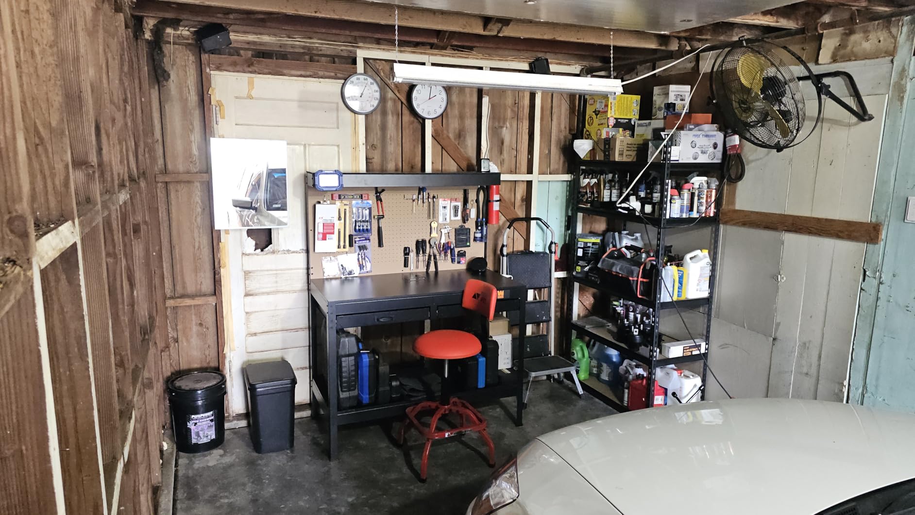 WEN WB4723T 48-Inch Workbench with Power Outlets and Light customer photo 2