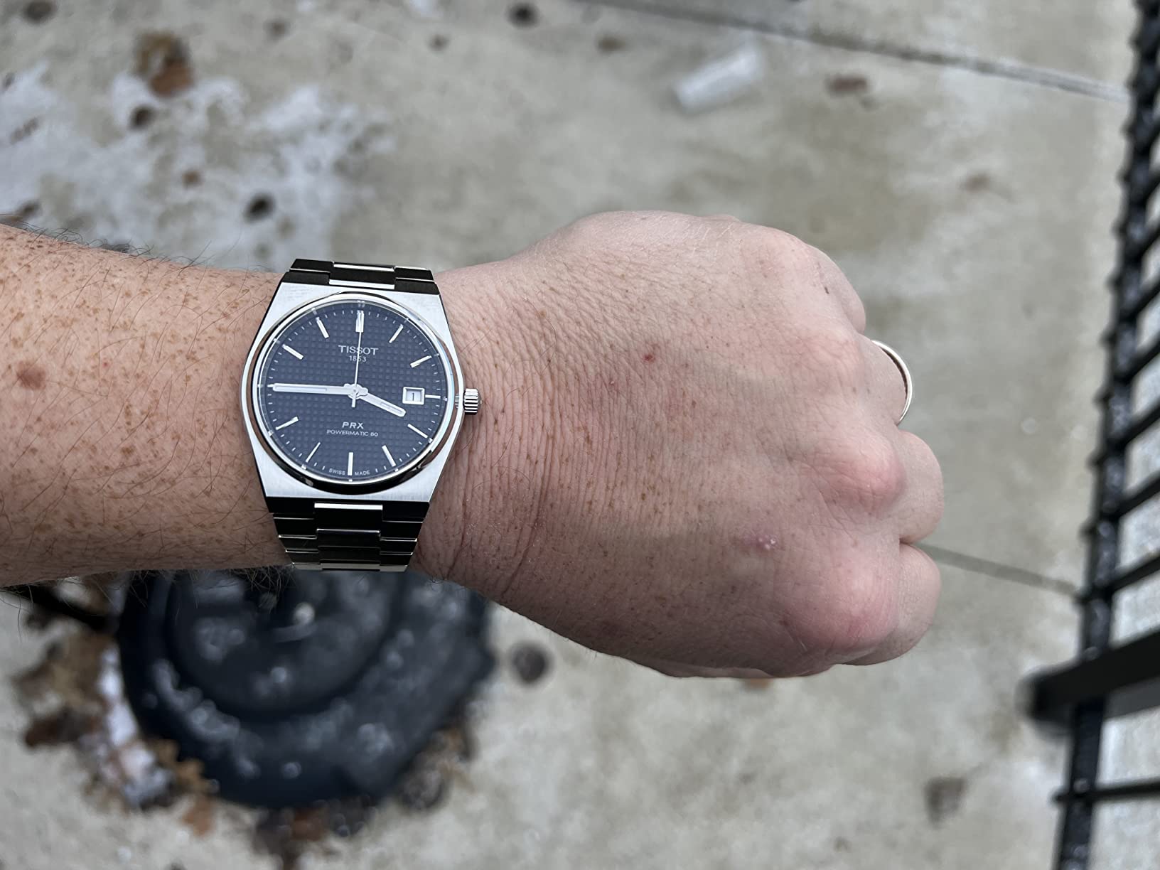 Tissot PRX Powermatic 80, Swiss Automatic Watch for Men, Stainless Steel Case, Black Dial, T1374071105100 customer photo 2