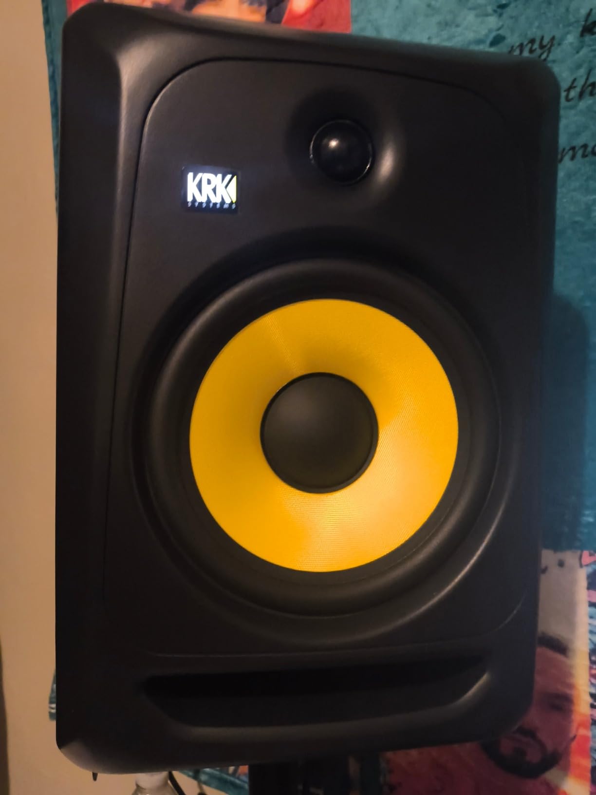 KRK Classic 8 Powered Two-Way Professional Studio Monitor customer photo 2
