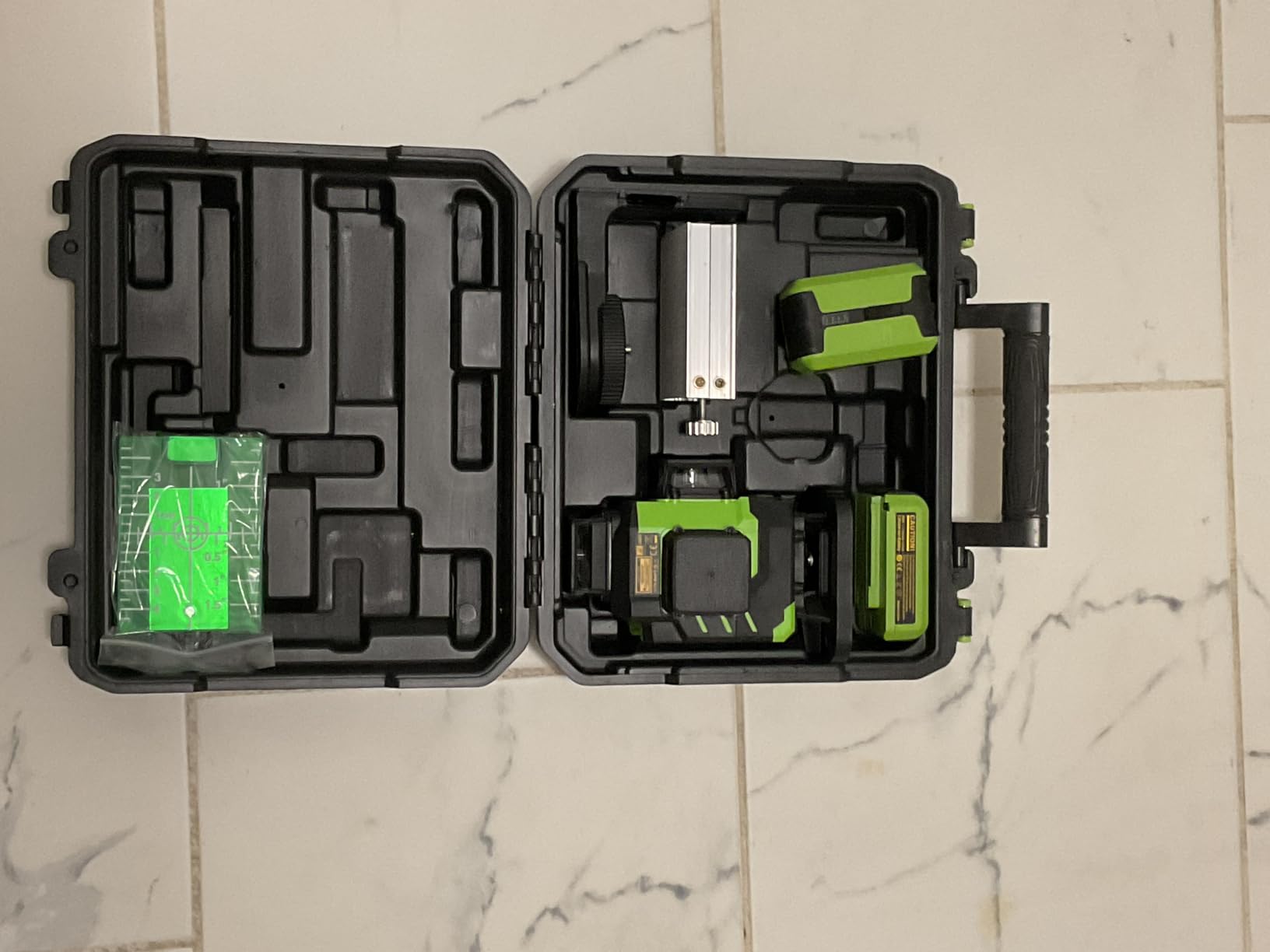 Huepar Laser Level 360 Self Leveling, Rechargeable Green Laser 4x360 Cross Line Lazer Leveler 4D Level Laser Tool for Construction - LS04CG customer photo 2