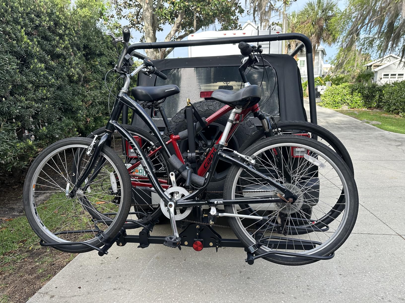 Young Bike Rack Hitch for Car - 200LB 2-Bike Rack Hitch Mount Platform Style, Smart Tilting & Easy Fold for Car SUV with 2 Inch Receiver, Bike Carrier Fits Up to 5-inch Fat Tire customer photo 2