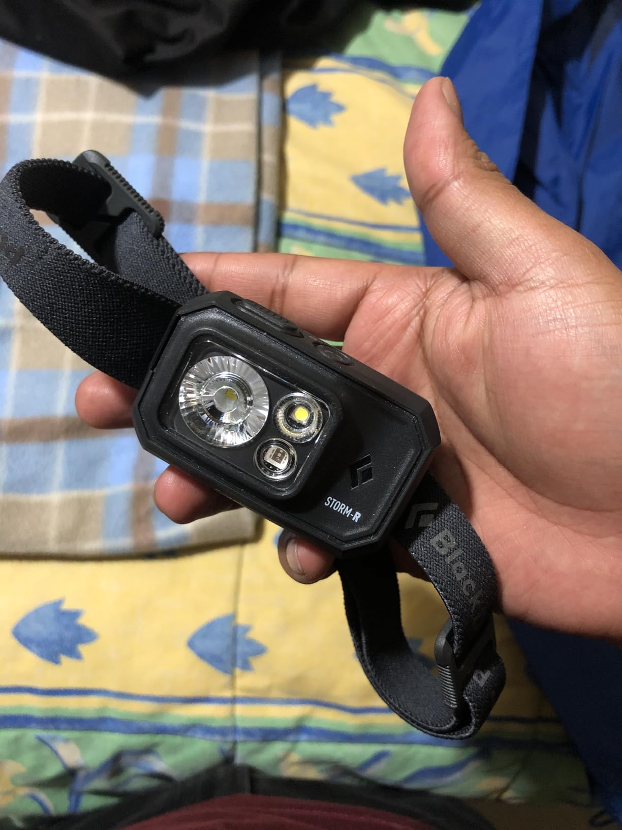 BLACK DIAMOND Storm 500-R Rechargeable Headlamp | 500 Lumens Brightness | Micro-USB Charging | Waterproof & Compact | Camping, Hiking, Running | Black customer photo 2