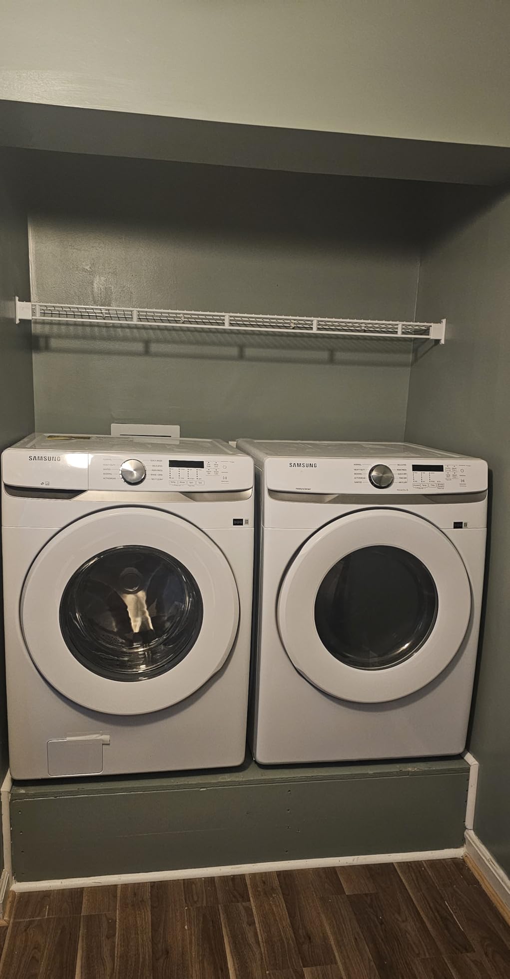 Samsung WF45T6000WPR White Front Load Laundry Package customer photo 3