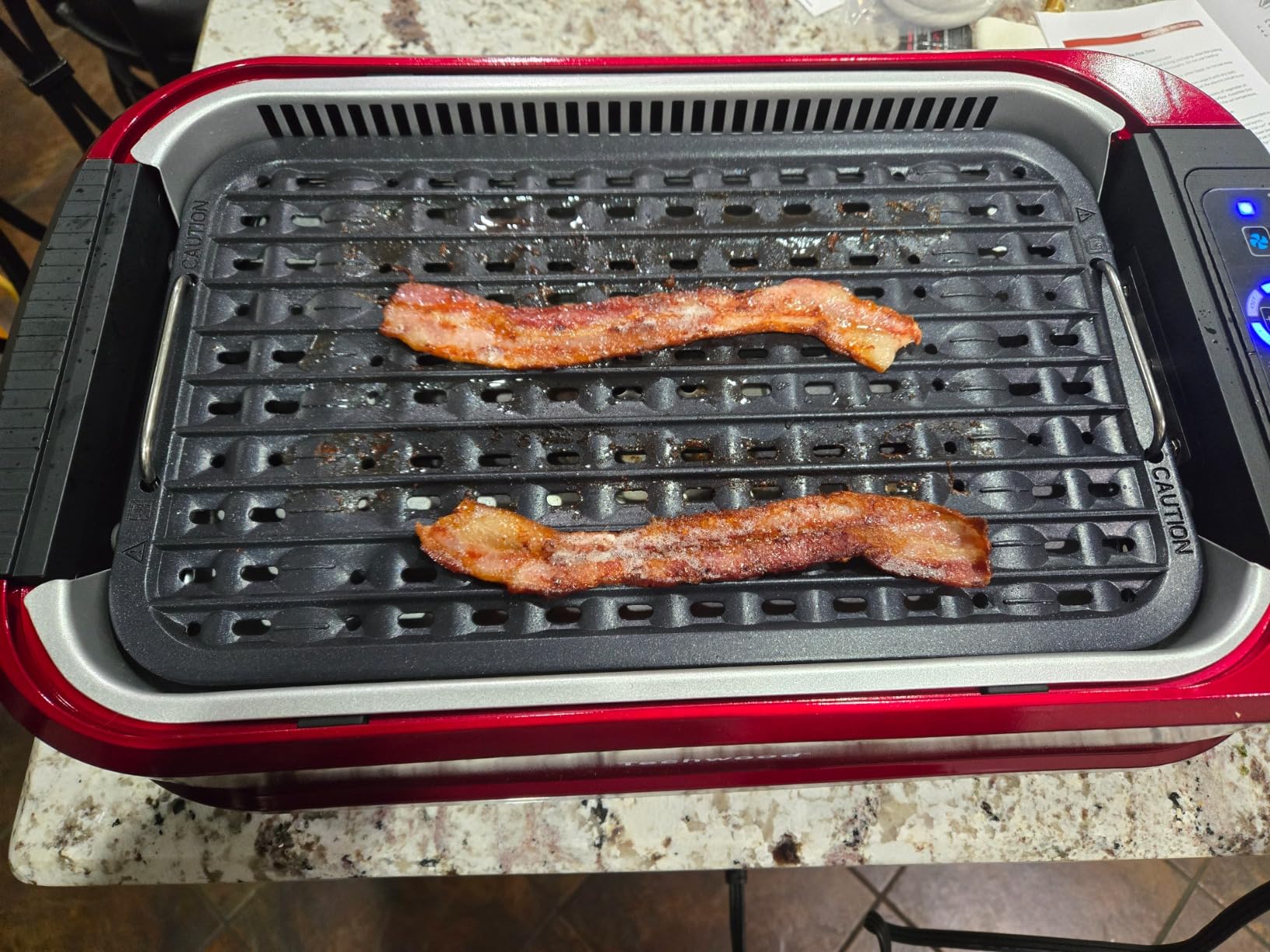 Techwood Indoor Grill Smokeless Grill with Turbo Smoke Extractor Technology customer photo 2