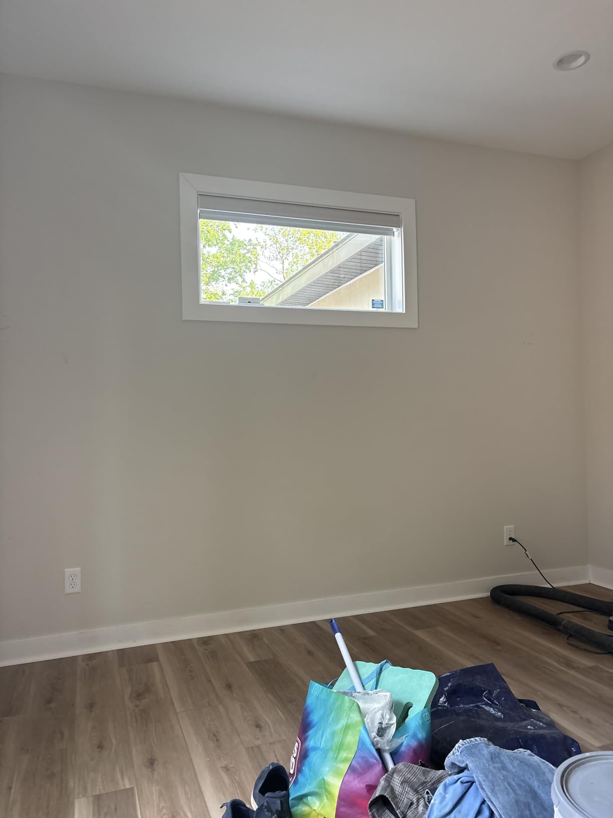 Motorized Roller Shade, 100% Blackout Smart Window Blinds Work with Homekit, Alexa, Google Home, Remote Control, Electric Blinds with USB/Solar Pannel Charging, Linen White customer photo 1