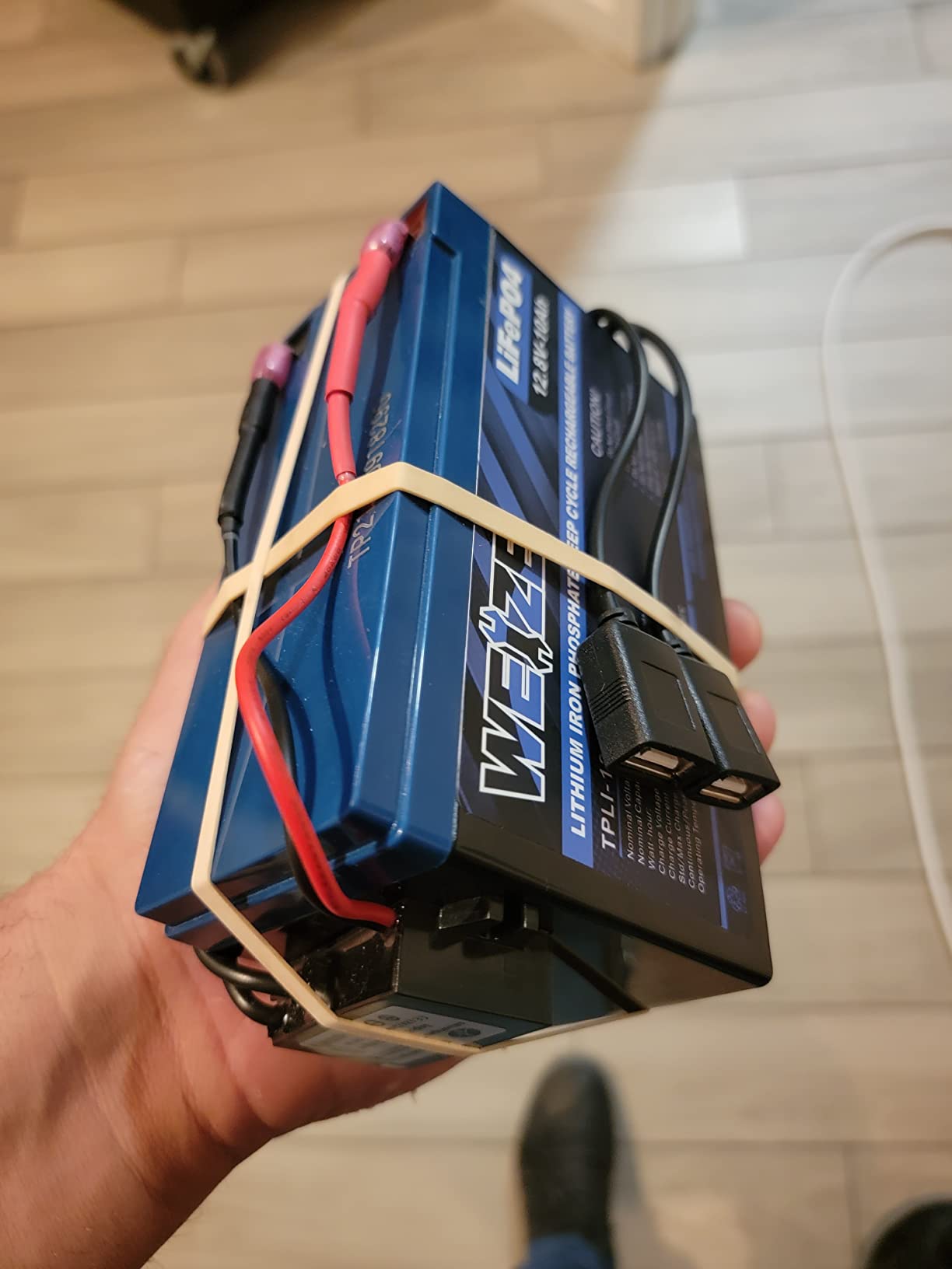 WEIZE 12V 100Ah Mini LiFePO4 Lithium Battery, Built-in 100A Smart BMS, Deep Cycle Low Temperature Protection Battery Perfect for RV, Solar, Marine, Trolling Motor, and Off Grid Applications customer photo 2
