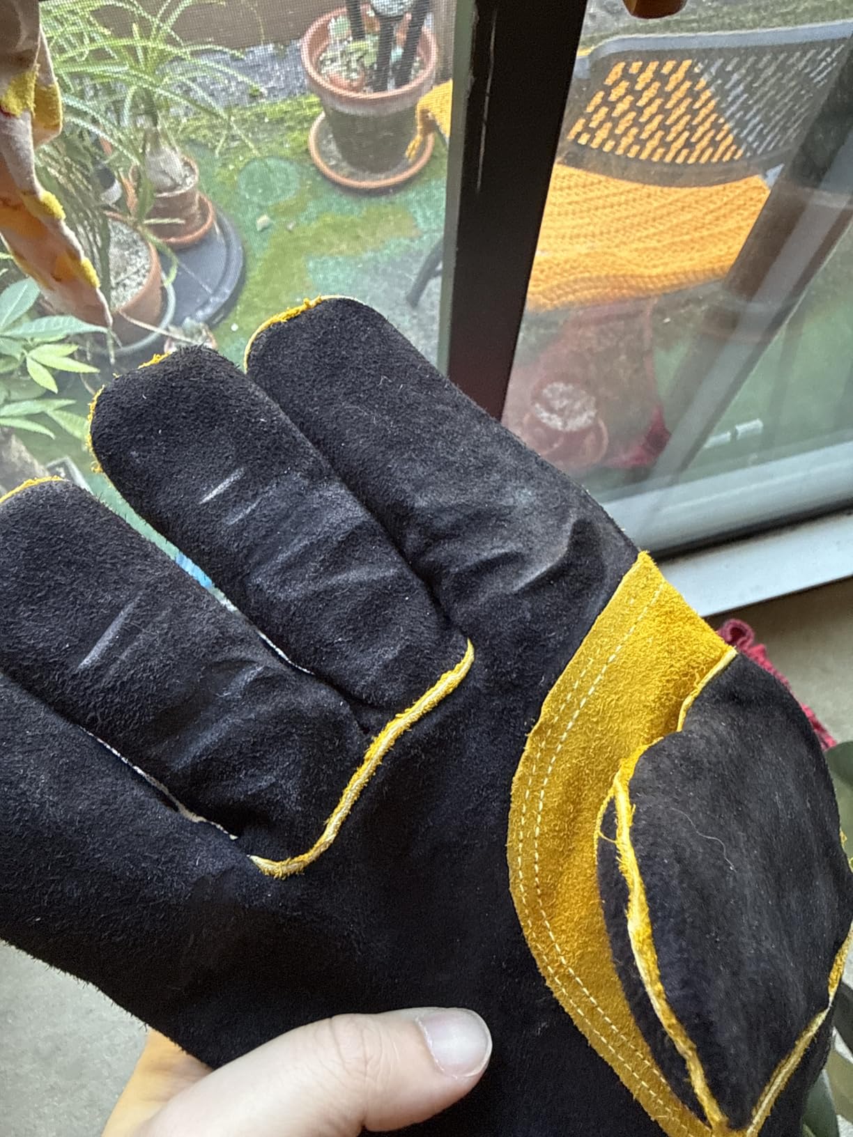 Ooni Grill Gloves - Heat and Fire Resistant, Protective Heat Proof Gloves Perfect for Outdoor Cooking customer photo 2