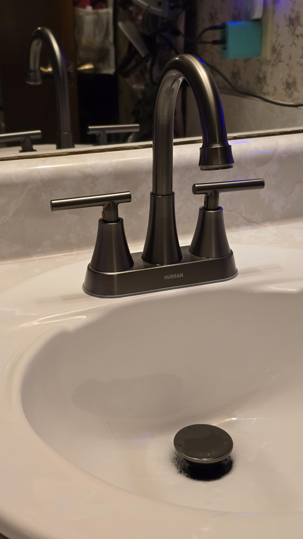 Bathroom Faucets for Sink 3 Hole, Hurran 4 inch Matte Black with Pop-up Drain and 2 Supply Hoses, Stainless Steel Lead-Free 2-Handle Centerset Faucet for Sink Vanity customer photo 1