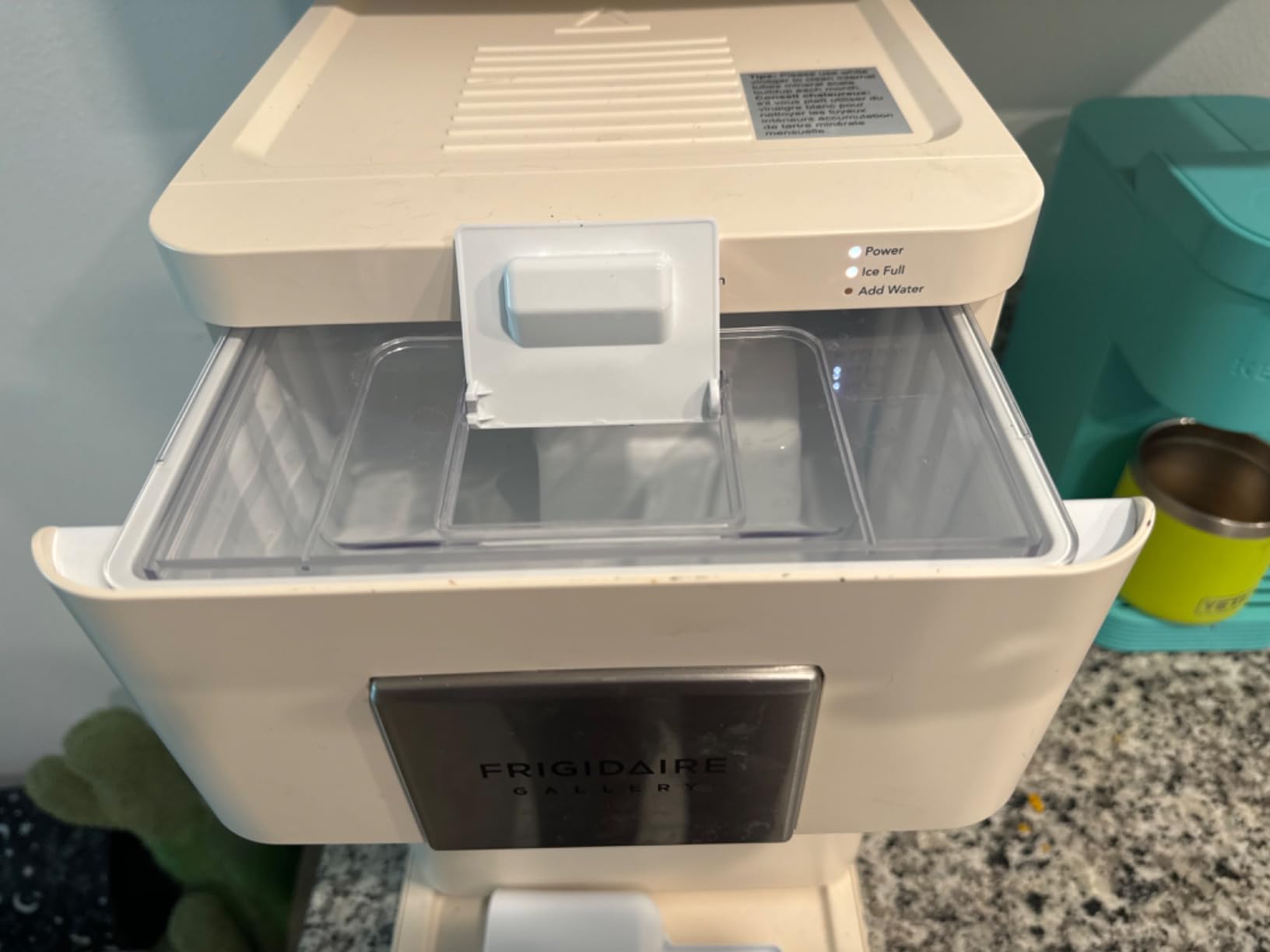 Frigidaire Gallery Nugget Ice Maker, Countertop Ice Machine with Transparent Window, Sonic Ice Maker with 44 lbs. Capacity, Auto Self Cleaning Ice Maker Machine, 2.0 Gen, Cream customer photo 2