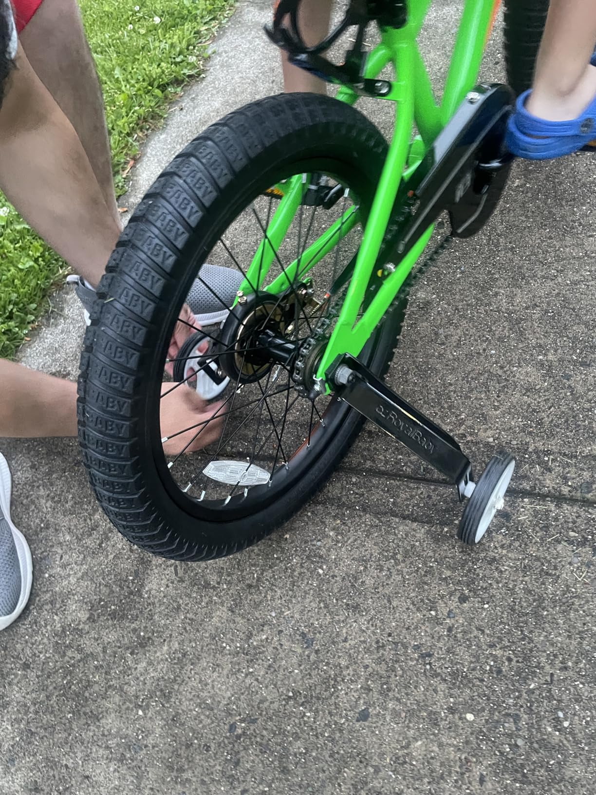 RoyalBaby Kids Bike with Dual Handbrake for Beginners, 20 Inch Bicycle for Boys & Girls Ages 3-10 Years customer photo 2