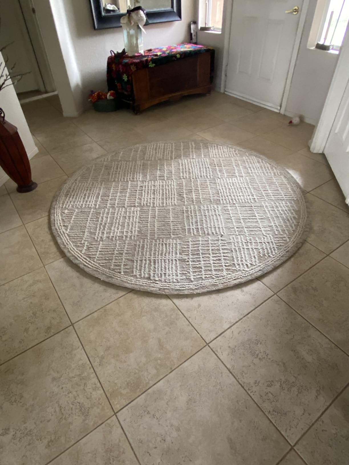 SAFAVIEH Area Rug 8x10 - Abstract Collection - Large - Natural & Ivory, Handmade Wool, Ideal for Living Room, Bedroom, Office, Dining Space (ABT478A) customer photo 2