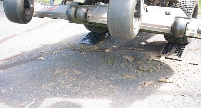 ROBLOCK Car Ramps for Lift and Vehicle Maintenance, Portable Low Profile Car Ramps for Garage, Heavy Duty Tire Ramps for Low Chassis Cars and Support Jack, 17.5''x10''x3.14'', 2 PCS customer photo 2