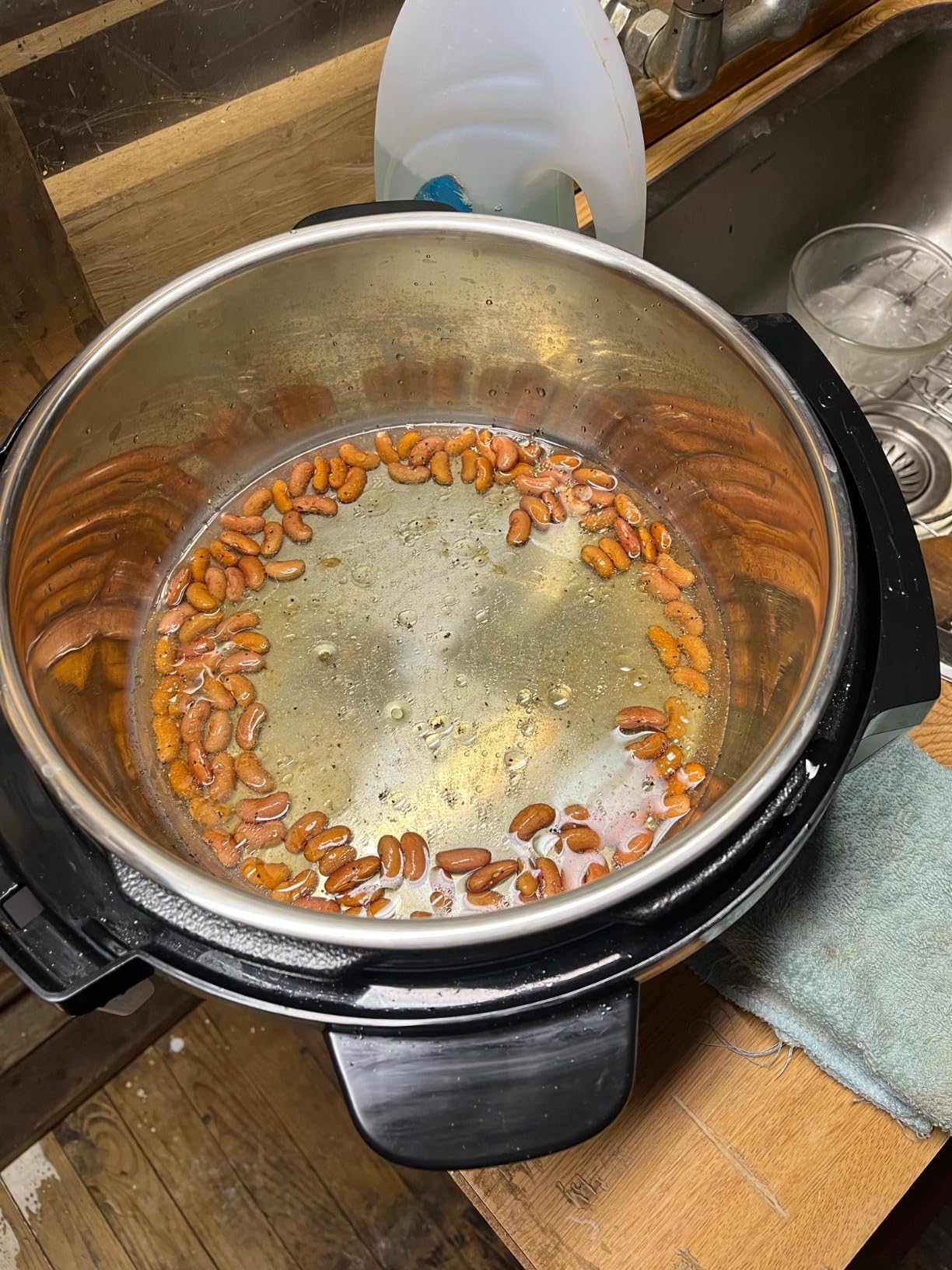 Instant Pot 7.5QT RIO Wide, 7-in-1 Electric Multi-Cooker, Pressure Cooker, Slow Cook, Rice, Steamer, Saute, Yogurt & Warmer, Wide Base, Large Searing Base, WhisperQuiet Steam Release customer photo 2