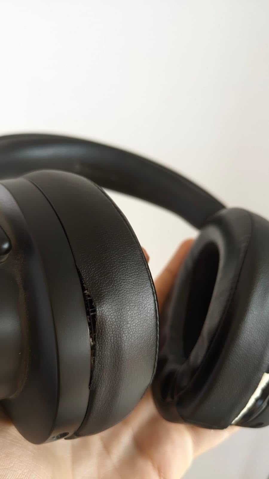 Shure AONIC 50 Gen 2 Wireless Noise Cancelling Headphones customer photo 2