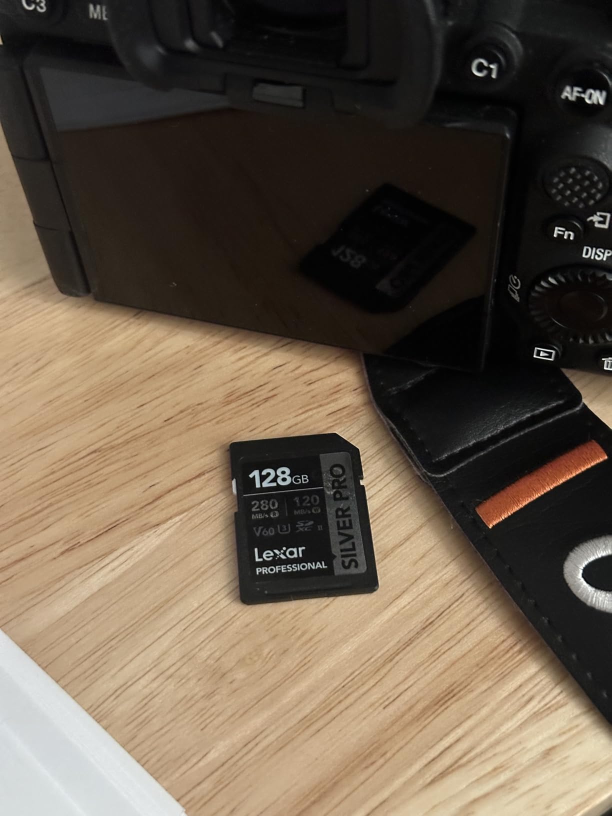 Lexar 128GB Professional SILVER PRO SD Card, UHS-II, C10, U3, V60, Full HD, 4K, Up To 280MB/s Read SDXC Memory Card, for Professional Photographer, Videographer, Enthusiast (LSDSIPR128G-BNNNU) customer photo 2