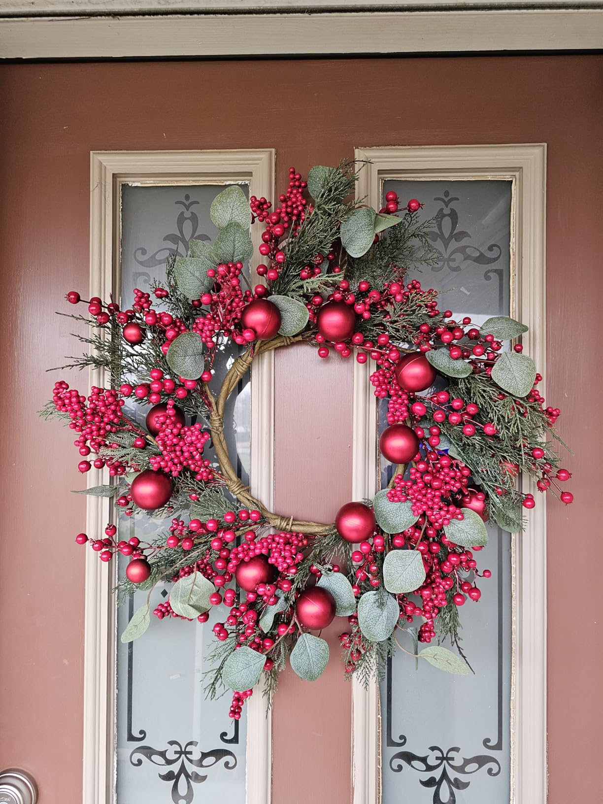 YNYLCHMX 20 Inch Christmas Wreath for Front Door, Winter Wreath with Welcome Sign Eucalyptus leaves Red Berry, Artificial Door Xmas Wreaths for Window Wall Fireplace Farmhouse Holiday Party Decoration customer photo 1