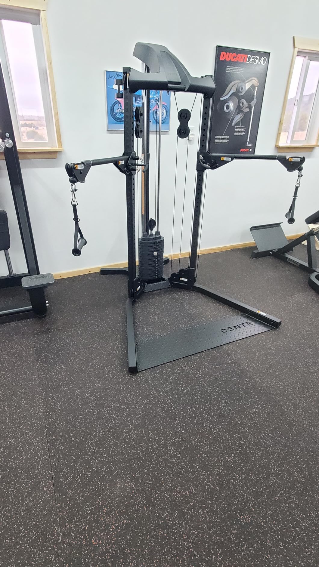 Centr Home Gym Functional Trainer - Multifunctional Cable Machine Home Gym System - Workout Weight Machine for Strength Training customer photo 1