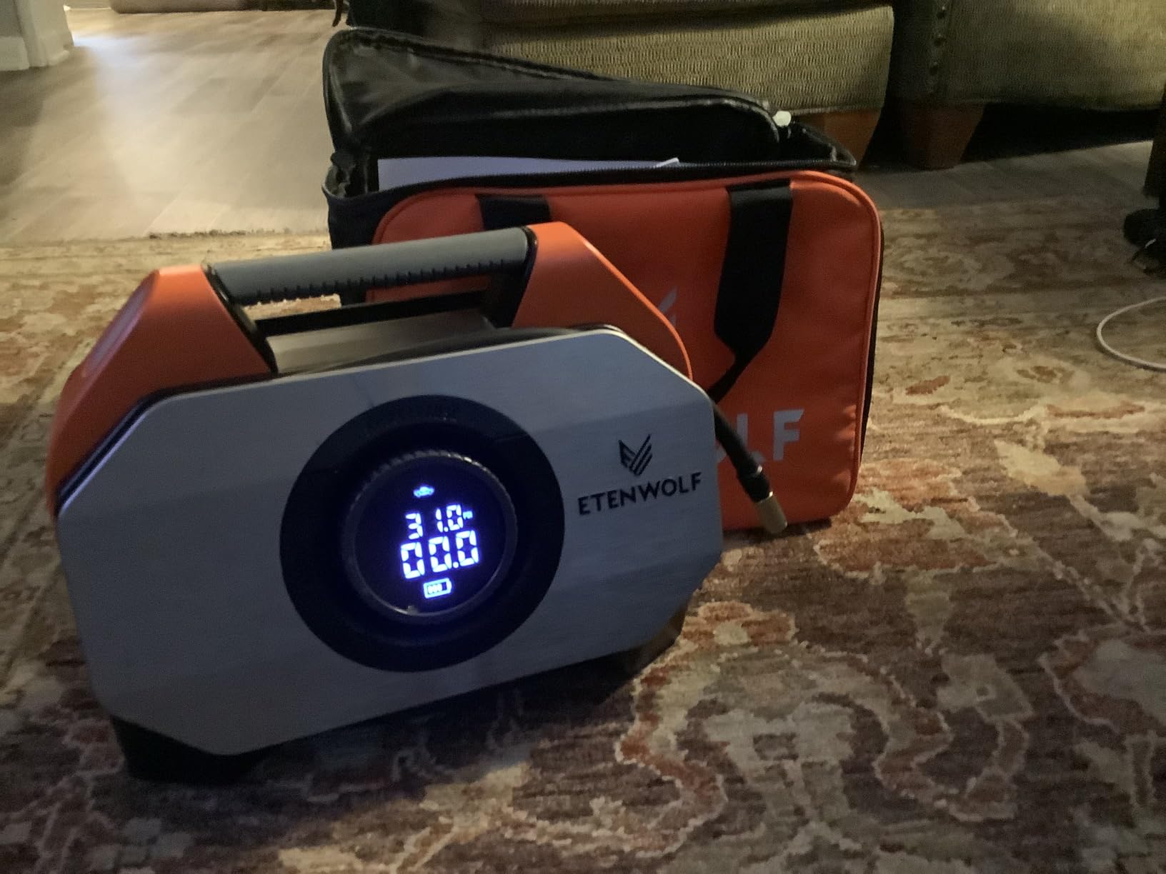 ETENWOLF VORTEX S6 Tire Inflator Portable Air Compressor for Heavy-duty Vehicle, Cordless Air Pump with 19200 mAh Battery, 100% Duty Cycle & Dual Cylinder customer photo 2