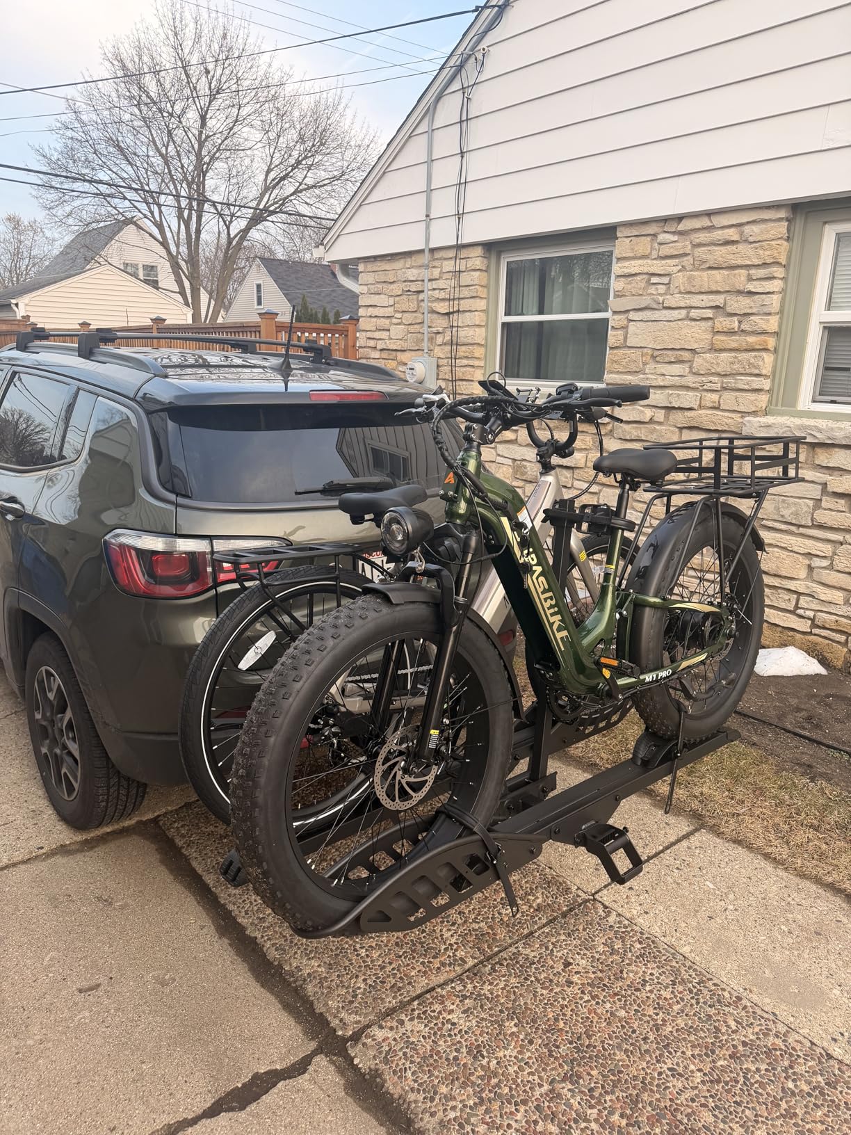 Young Electric E-Bike Rack with Ramp, Hitch 2 Bike Rack, 200 lbs Capacity Electric Bike Carrier, Foldable Platform Mount for Cars, Trucks, SUVs, Minivans, Up to 5-Inch Fat Tire for 2