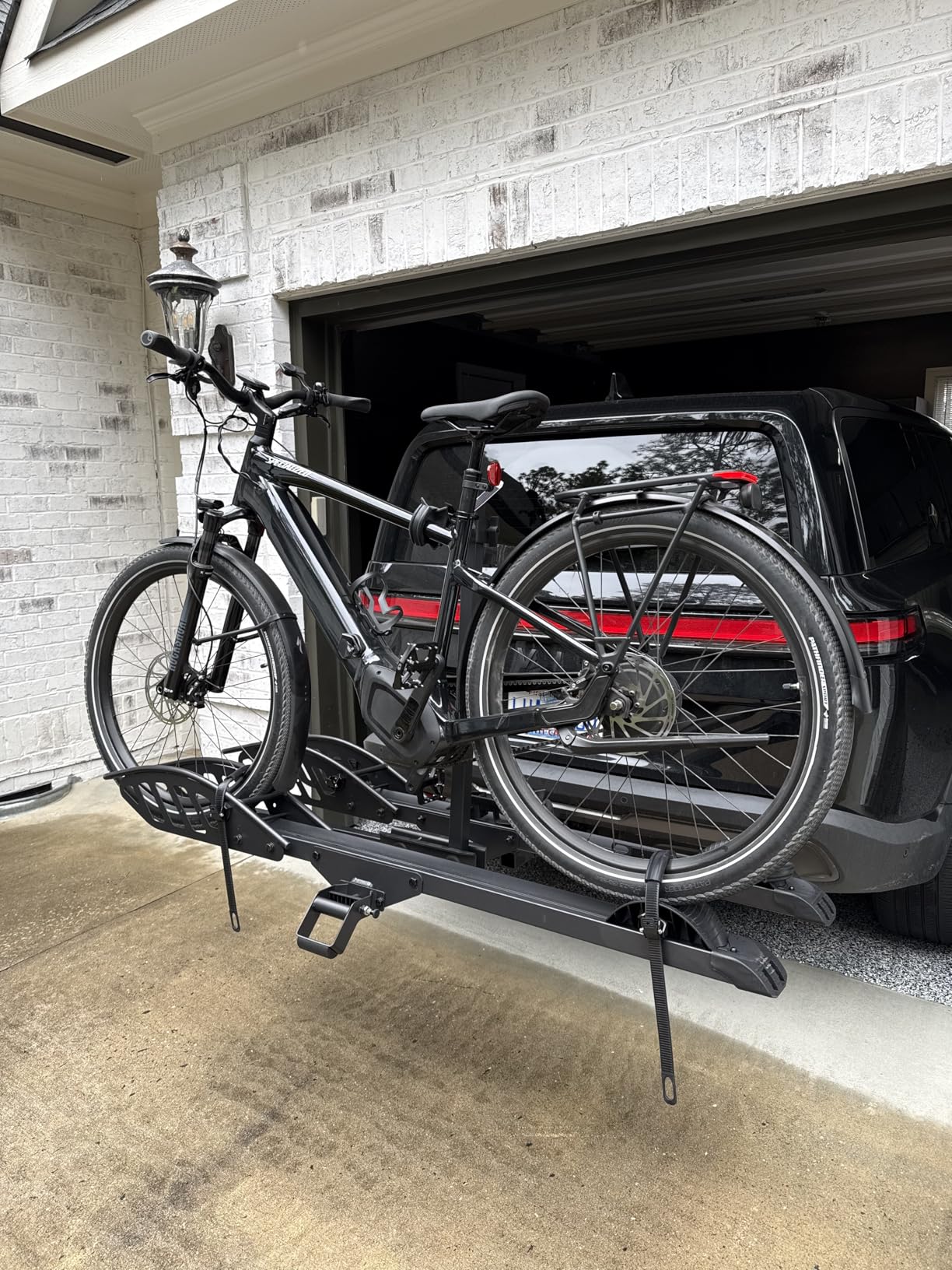 Young Electric E-Bike Rack with Ramp, Hitch 2 Bike Rack, 200 lbs Capacity Electric Bike Carrier, Foldable Platform Mount for Cars, Trucks, SUVs, Minivans, Up to 5-Inch Fat Tire for 2