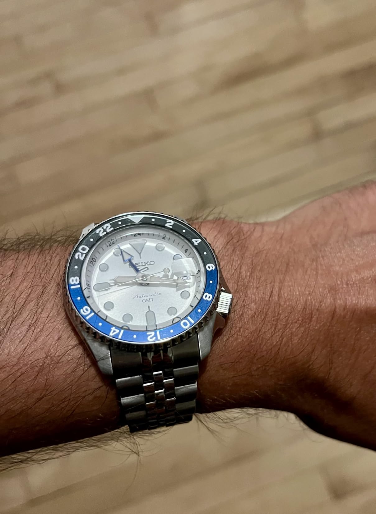 SEIKO Automatic Watch for Men - 5 Sports Collection - GMT Hand - Water-Resistant 100M customer photo 1