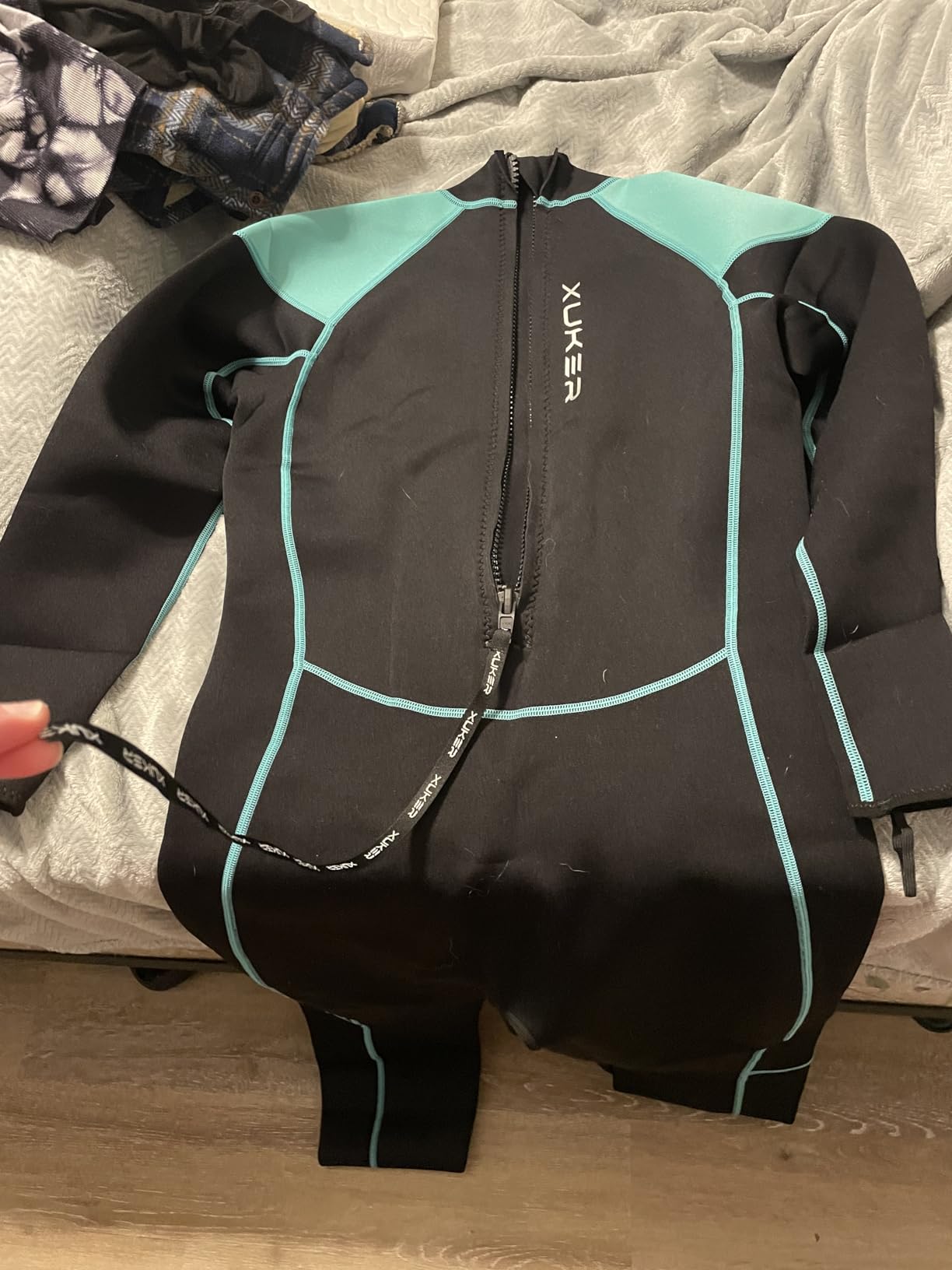 XUKER Women's Wetsuit 2mm/3mm Neoprene Front/Back Zip Full Body Dive Suit customer photo 2