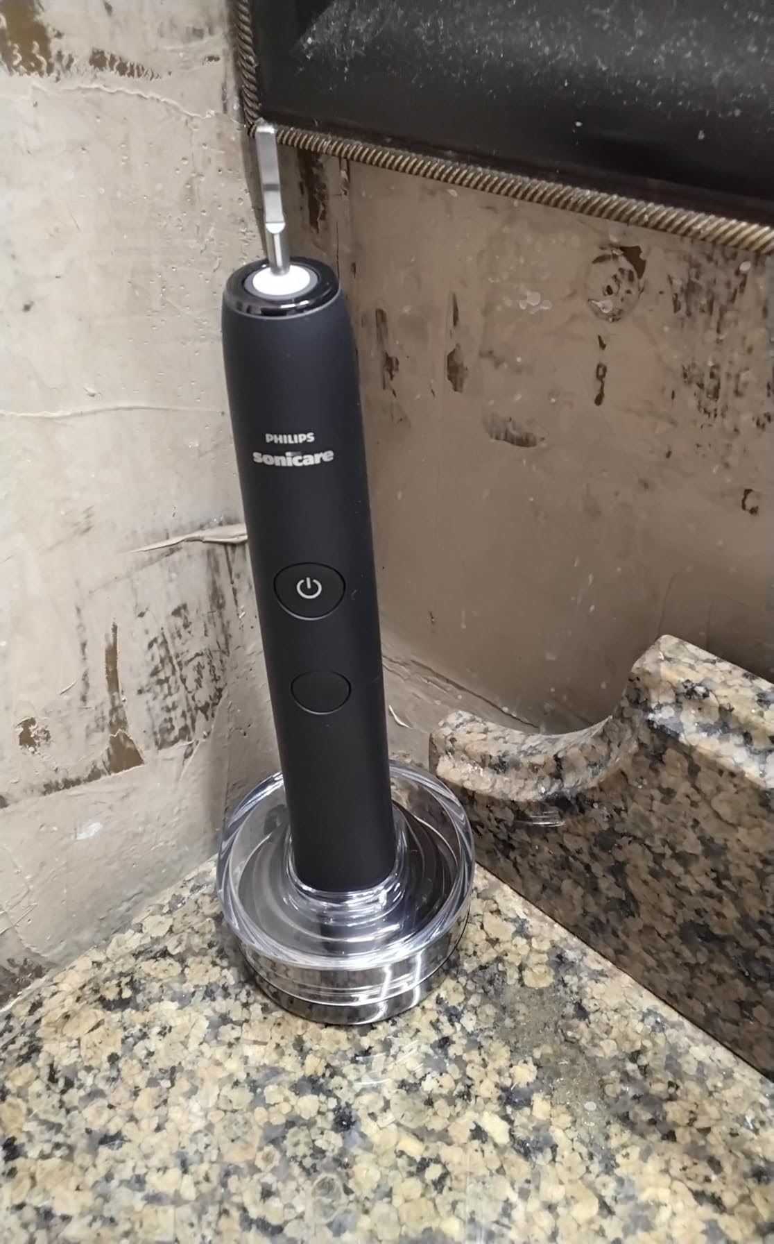 Philips Sonicare DiamondClean Smart 9300 Electric Toothbrush - Sonic Toothbrush with App, Pressure Sensor, 12 Brushing Settings, Replacement Reminder, Travel Case, Black customer photo 1