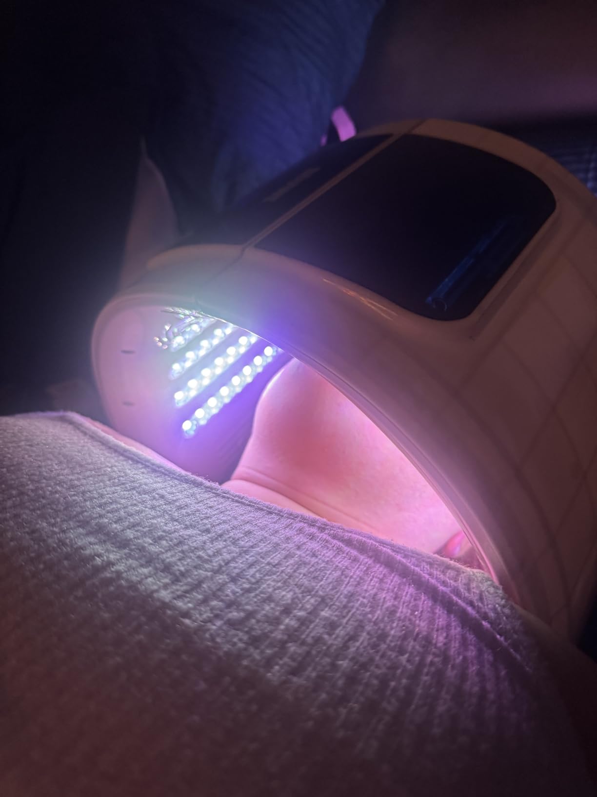 Beuwe Red Light Therapy Mask, LED Light Therapy for Face, 7 Colors LED Face Mask Facial LED Light Therapy Tool Skin Care Equipment at Home, Facial Neck Body Hand Beauty Mask customer photo 1