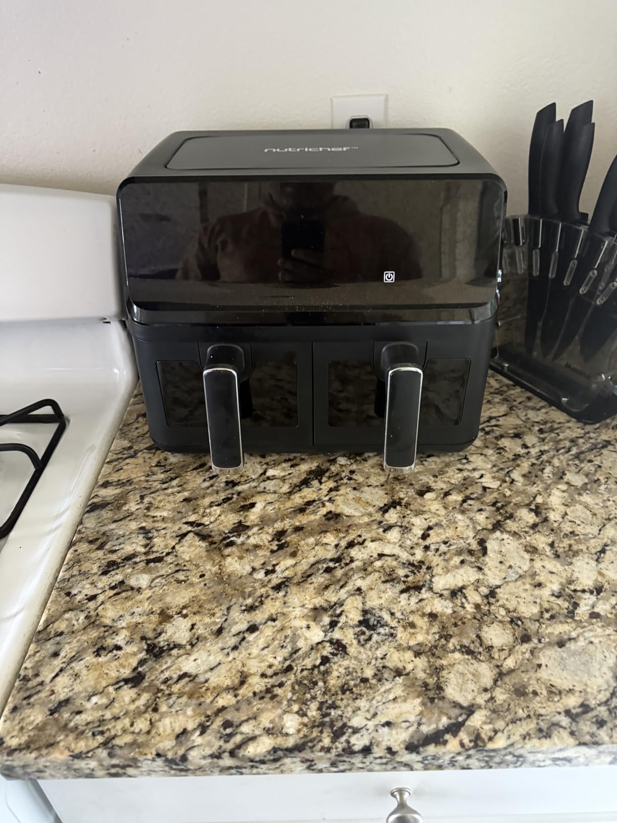 NutriChef Double Basket Air Fryer 8.8 QT | Family Size Oil Free Airfryer with Transparent Window | 9-1 Preset Cooking Options | 360 Hot Air Circulation Technology | 4.4 QTs per Basket | Black customer photo 2
