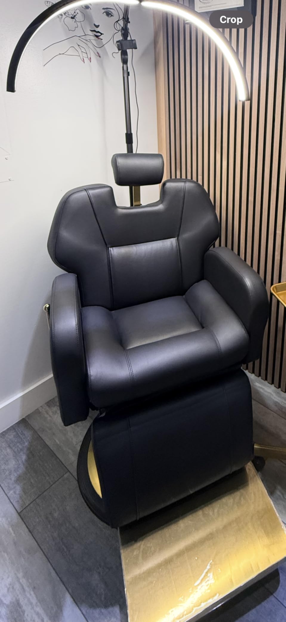 Baasha Vintage Black Reclining Barber Chair, Professional Salon Seat with Thick Padded Cushion and Removable Headrest, Ideal for Braiding and Styling Services customer photo 2